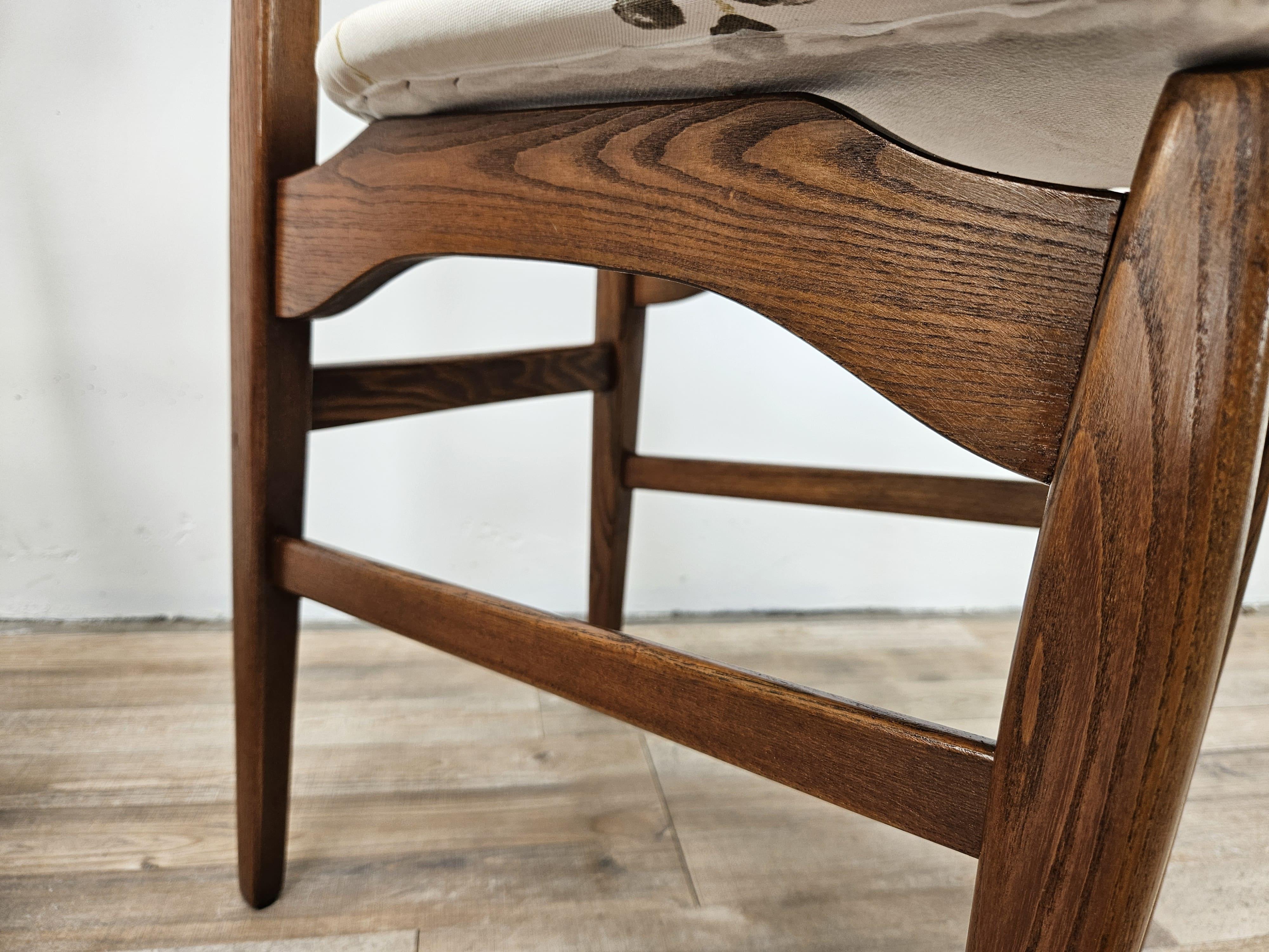 Esszimmerstühle aus Teakholz der siebziger Jahre im skandinavischen Design im Angebot 9