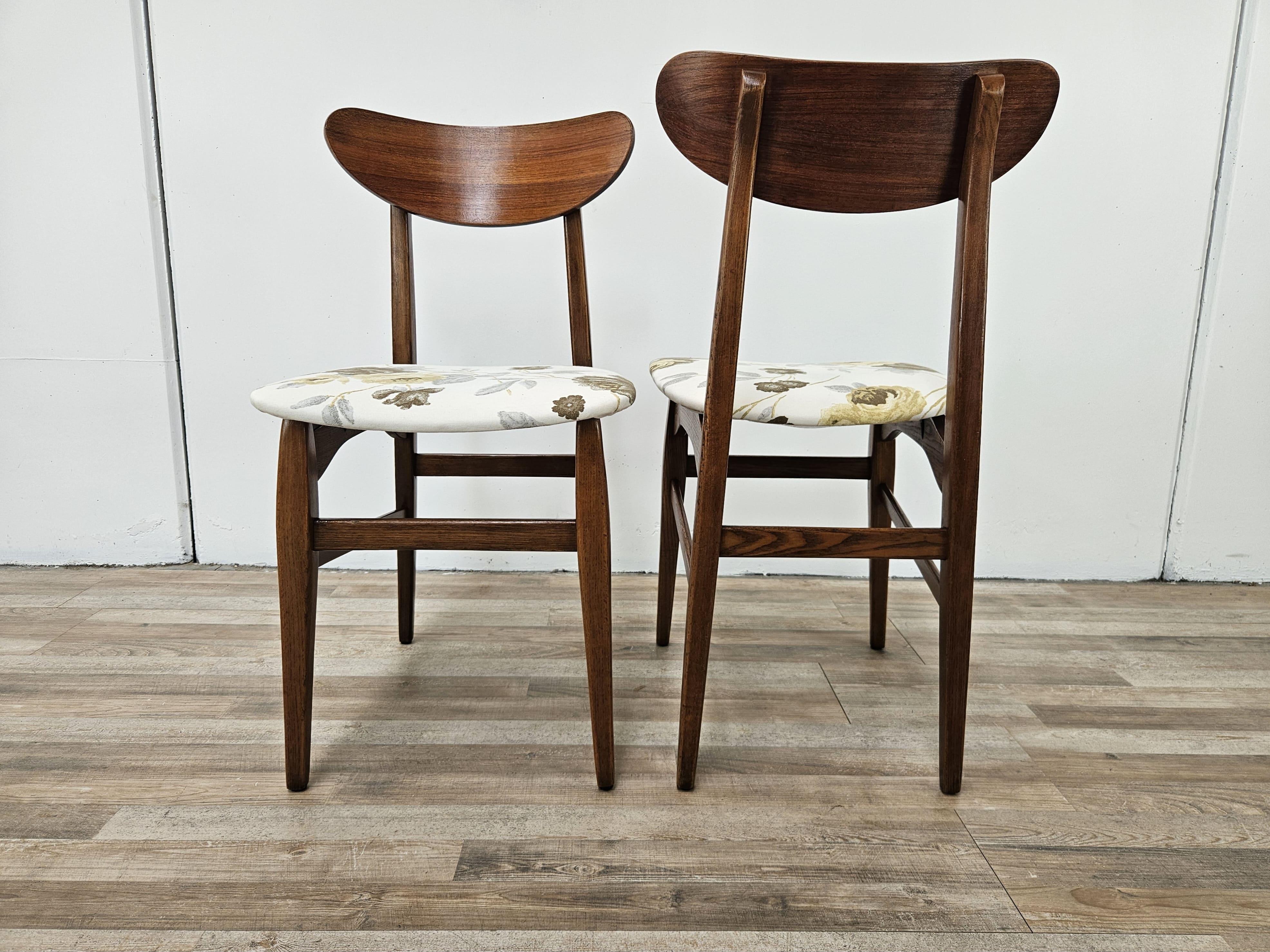 Esszimmerstühle aus Teakholz der siebziger Jahre im skandinavischen Design (Skandinavische Moderne) im Angebot