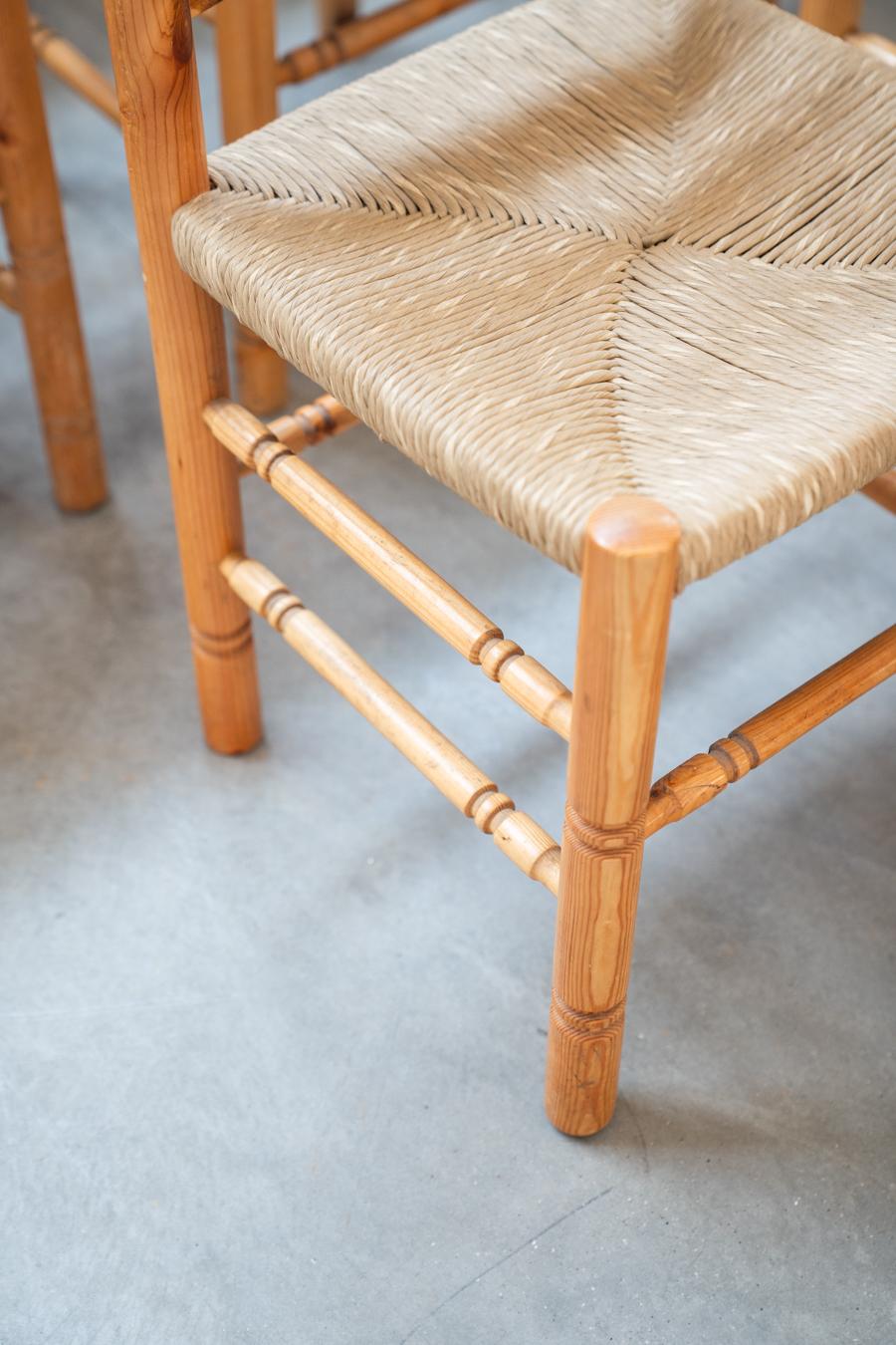 Straw Friulian rustic chairs with turned legs, set of 12, 1980-1990 For Sale
