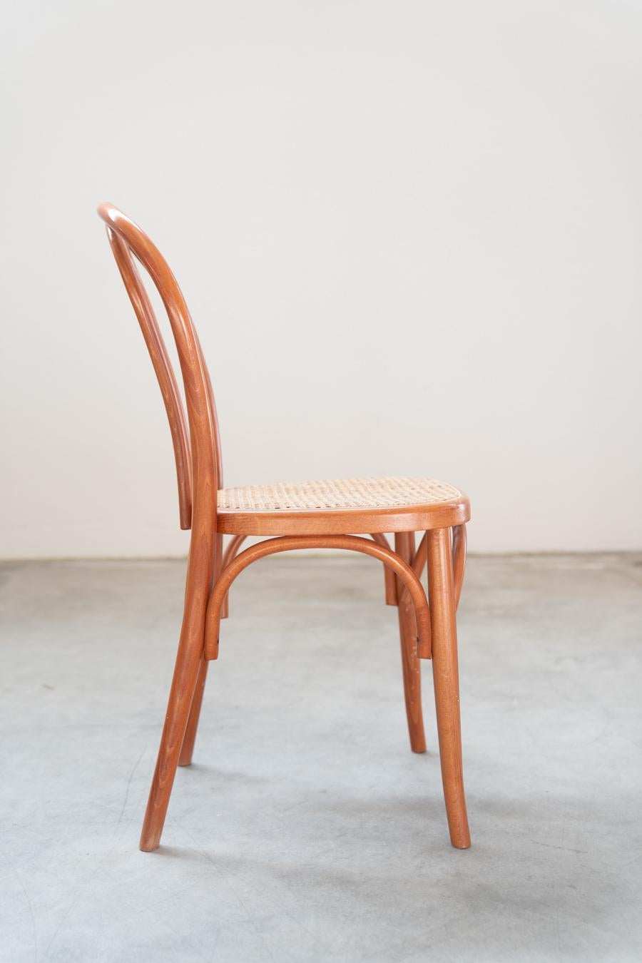 Sedie stile Thonet, in legno di faggio curvato e seduta in paglia, nr 34 totale For Sale 5