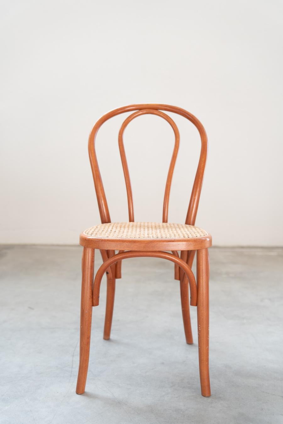 Sedie stile Thonet, in legno di faggio curvato e seduta in paglia, nr 34 totale For Sale 3