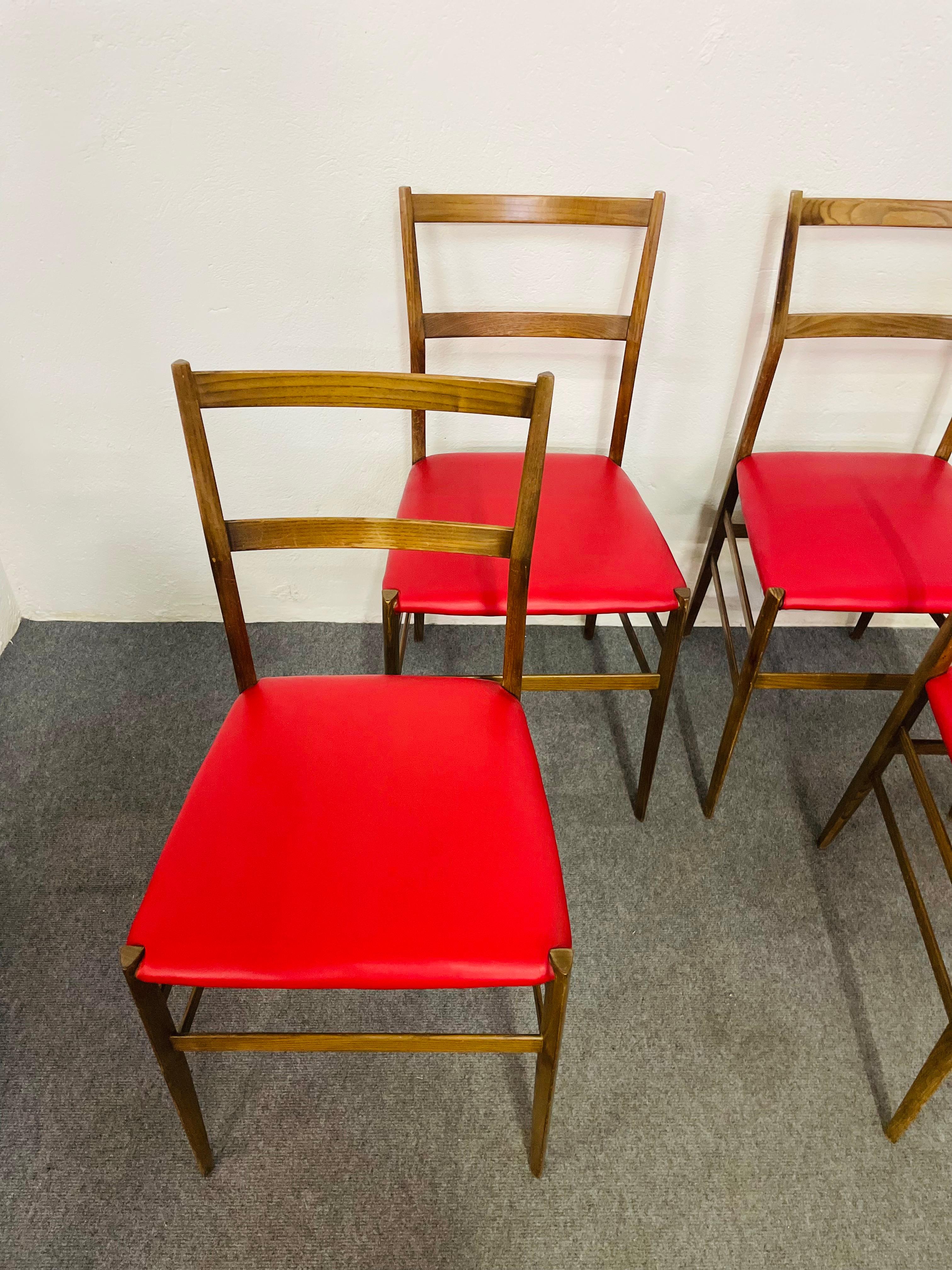 Superleggere-Stühle, von Gio Ponti für Cassina, 4 Exemplare im Zustand „Gut“ im Angebot in Busnago, IT
