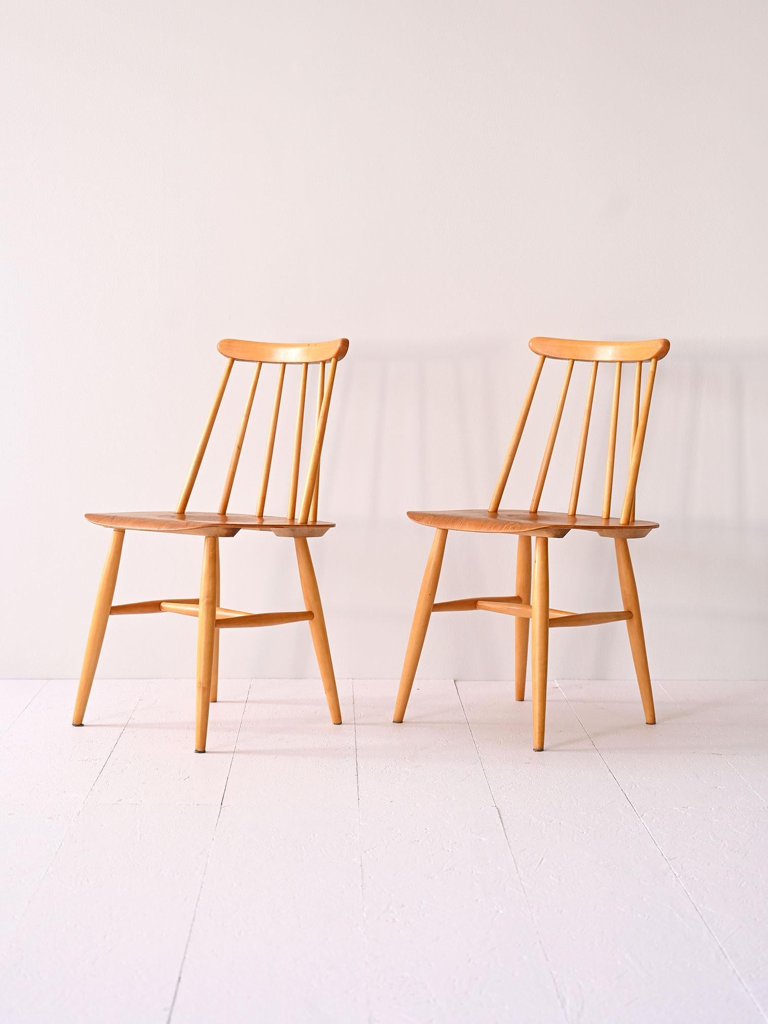 Skandinavische Vintage-Stühle (Skandinavische Moderne) im Angebot