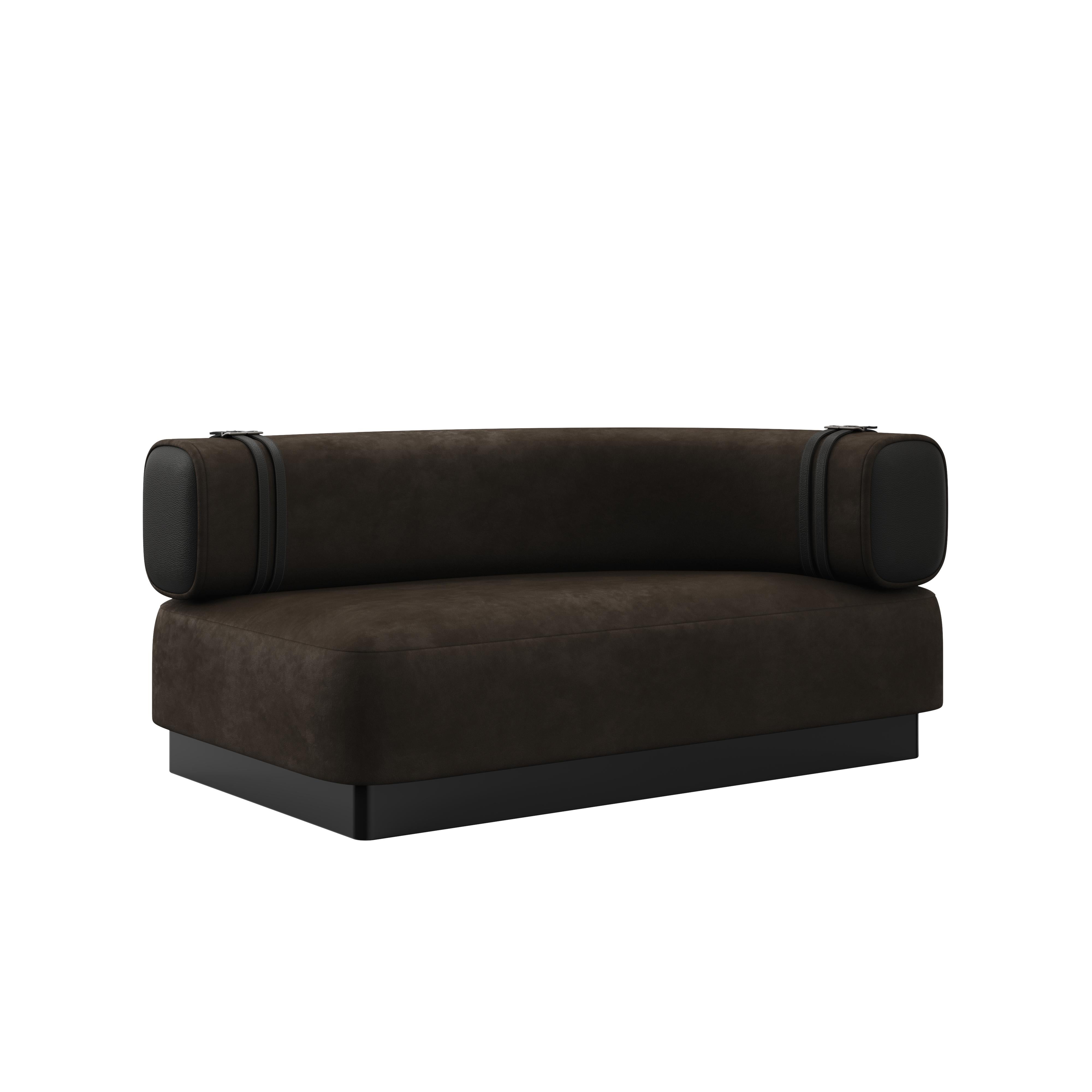 Sedonna Sofa By Porus Studio Made in Portugal Cuero en venta