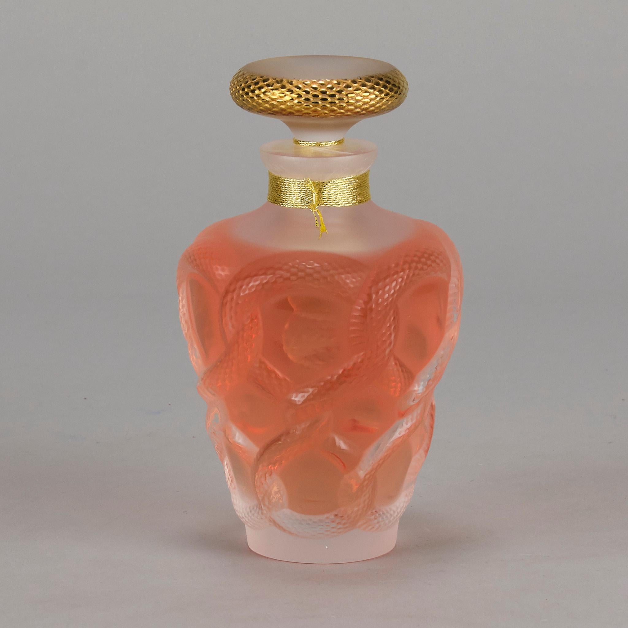 Contemporary Frosted Glass Perfume Bottle entitled 'Séduction' by Lalique For Sale 1