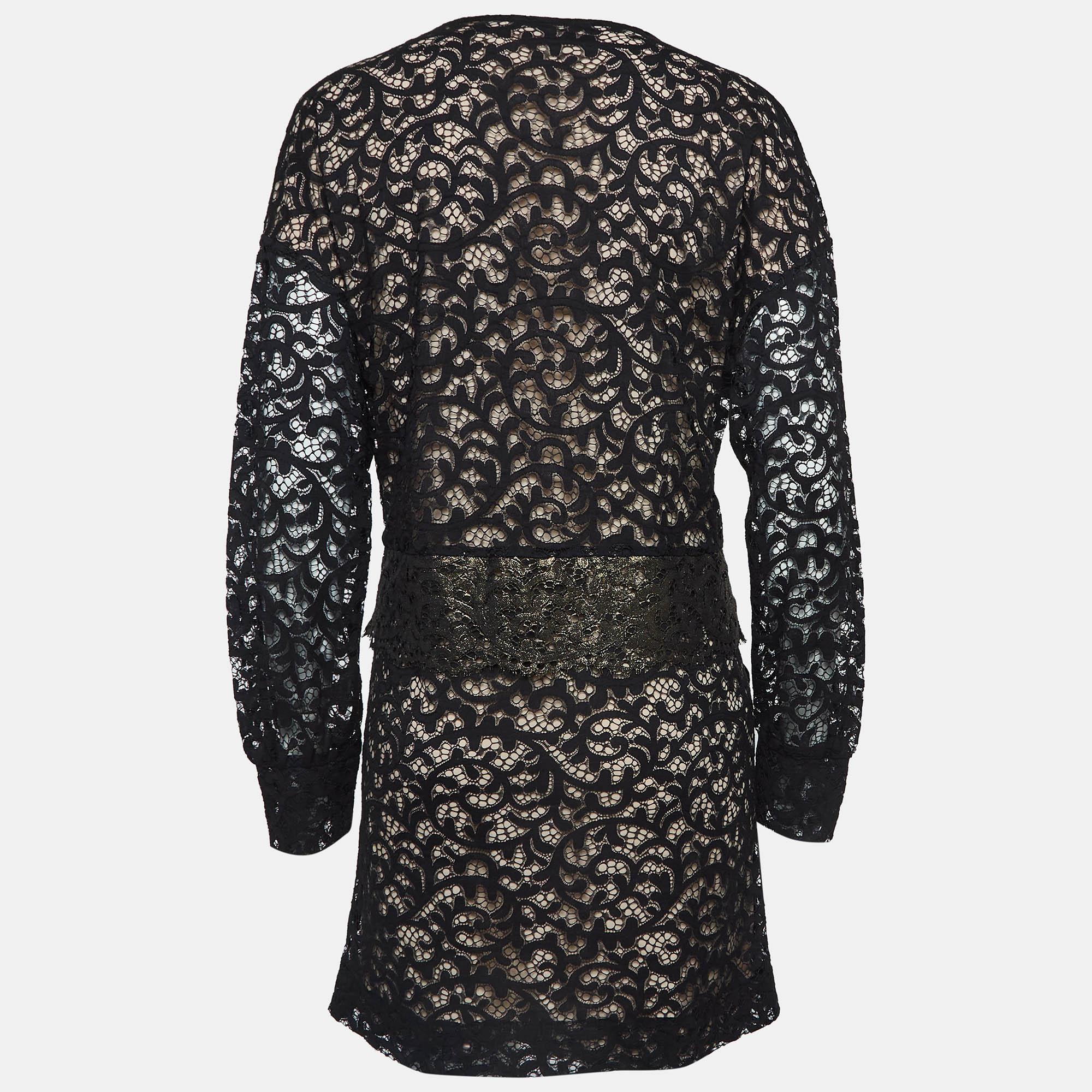 The fine artistry and the feminine silhouette of this designer dress exhibit the label's impeccable craftsmanship in tailoring. It is stitched using quality materials, has a good fit, and can be easily styled with chic accessories, open-toe sandals,