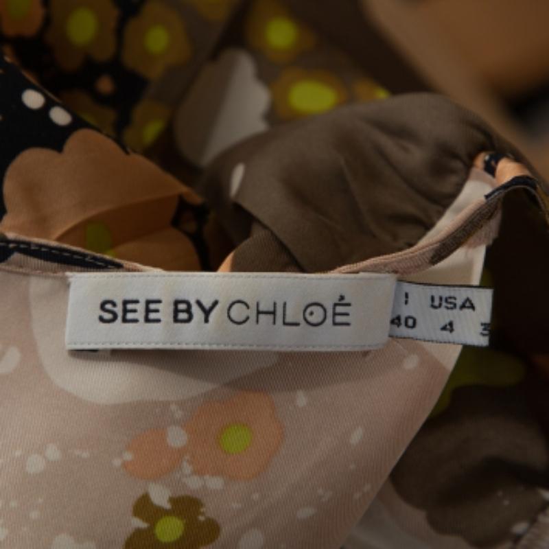 See by Chloe haut à manches courtes en soie imprimé floral multicolore S Bon état - En vente à Dubai, Al Qouz 2