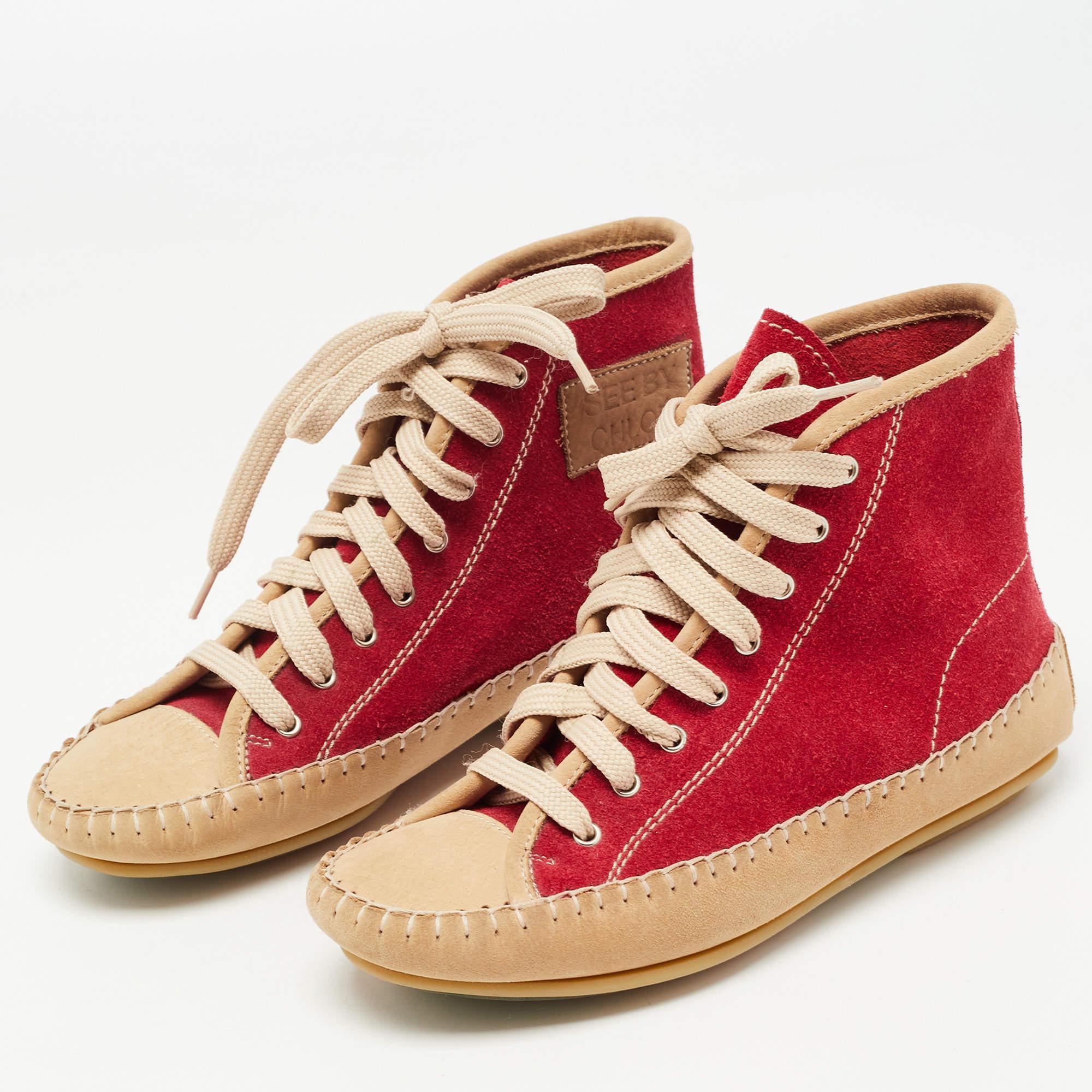 Add a statement appeal to your outfit with these See by Chloé sneakers. Made from premium materials, they feature lace-up vamps and relaxing footbeds. The rubber sole of this pair aims to provide you with everyday ease. 