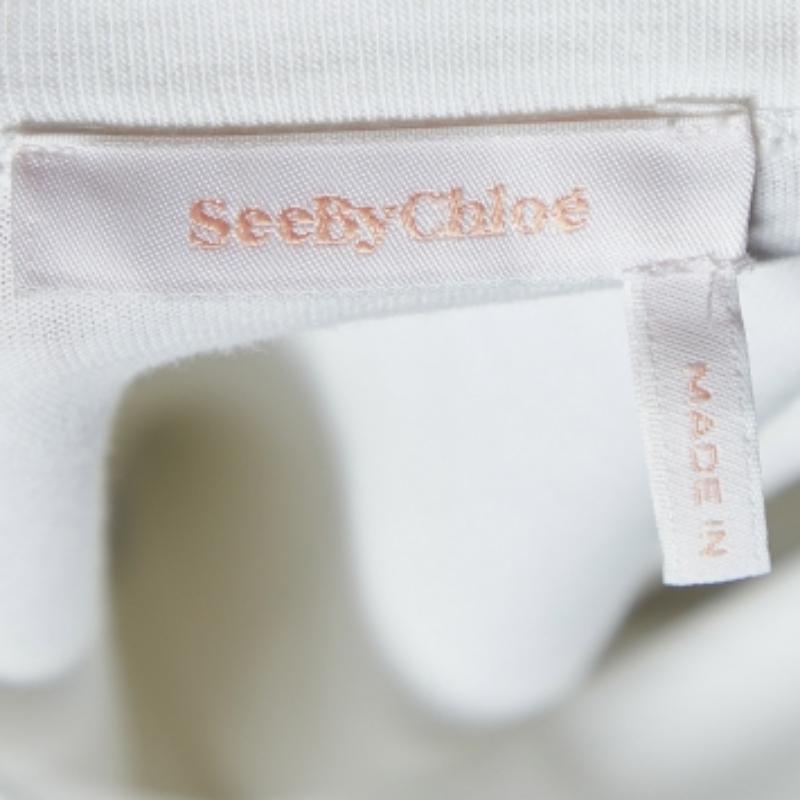 Perfetta per le uscite casual o per le commissioni, questa T-shirt è il capo migliore per sentirsi a proprio agio e alla moda. Sfoggia una tonalità accattivante e una vestibilità rilassata.