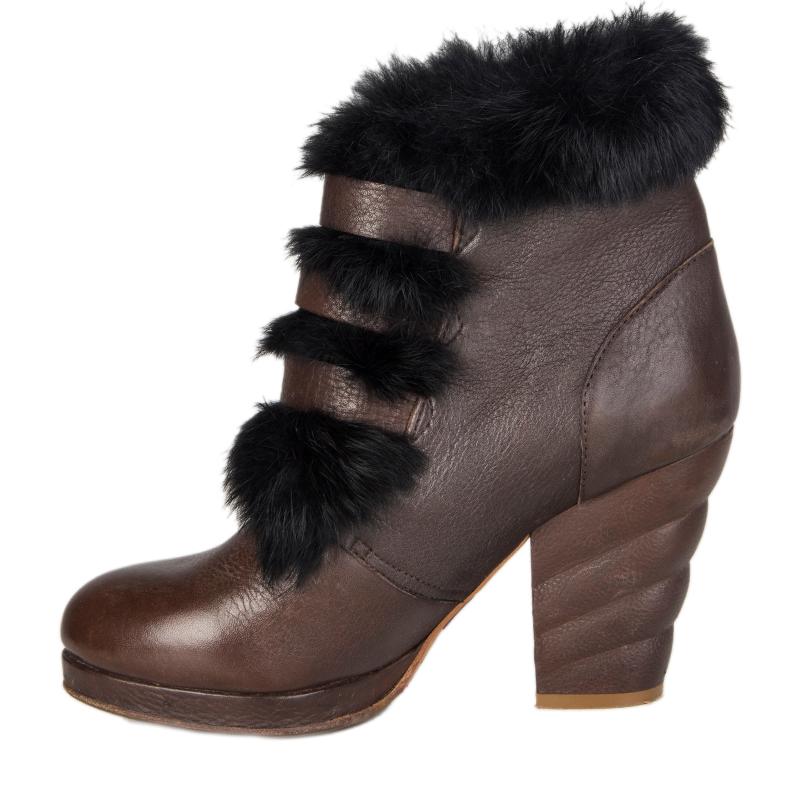 chloe boots with fur