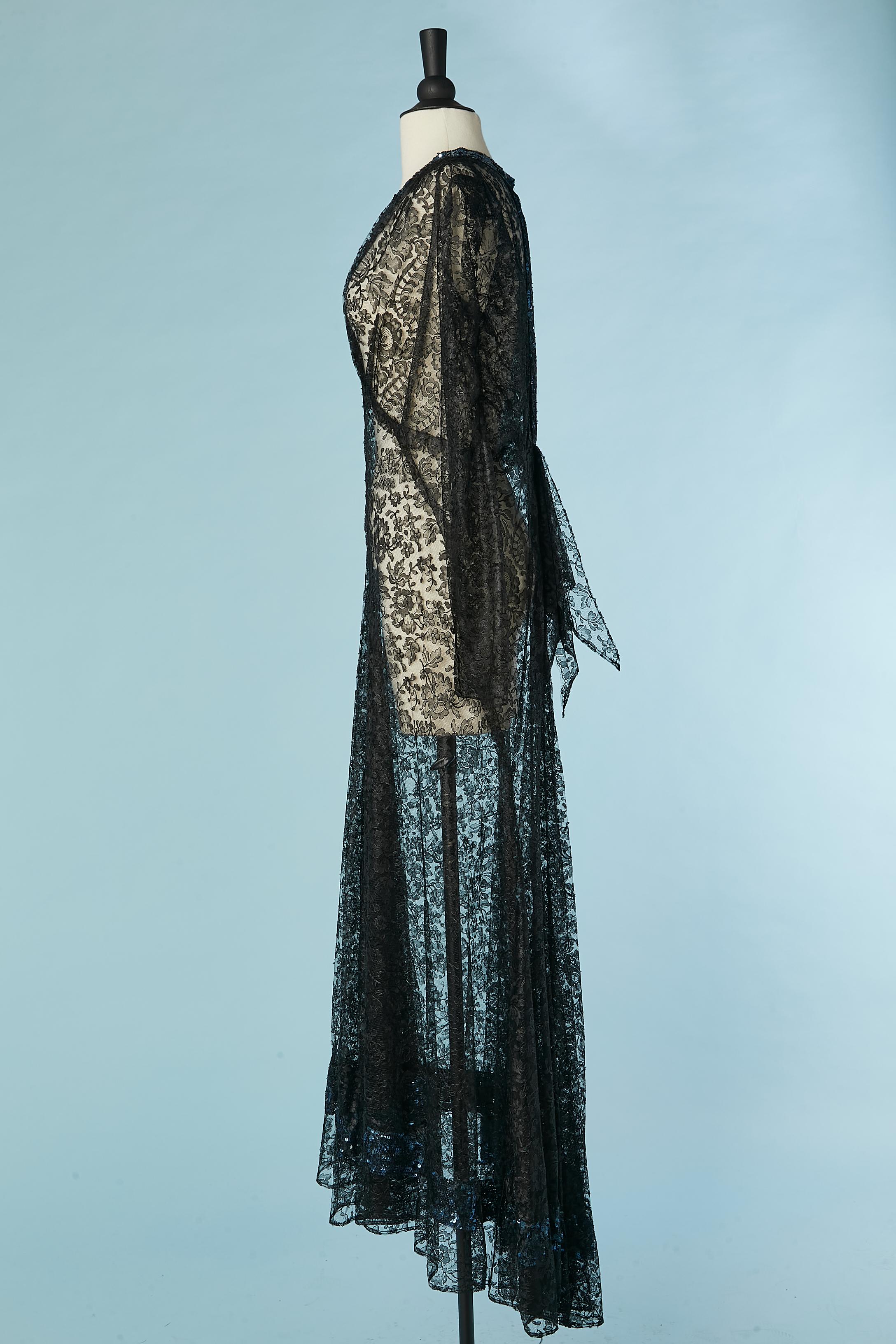 See-through black lace evening dress with blue sequin embellishement Circa 1930' For Sale 2