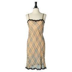 Durchsichtiges Slip-Kleid aus Seidenchiffon mit Tartanprint und Spitze  Burberry London