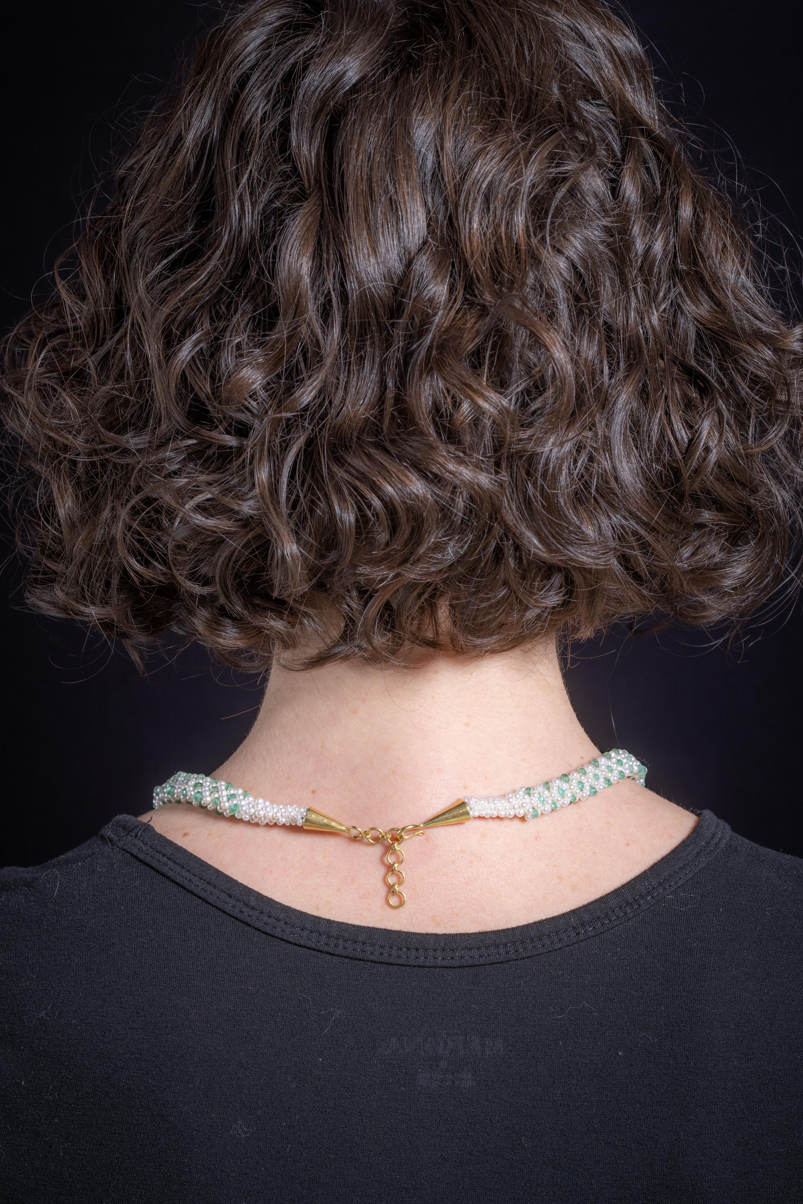 Perlenkette mit Smaragd und Samen für Damen oder Herren im Angebot
