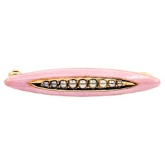 Broche Antiguo de Oro Amarillo de 14k con Perlas de Siembra y Esmalte Rosa