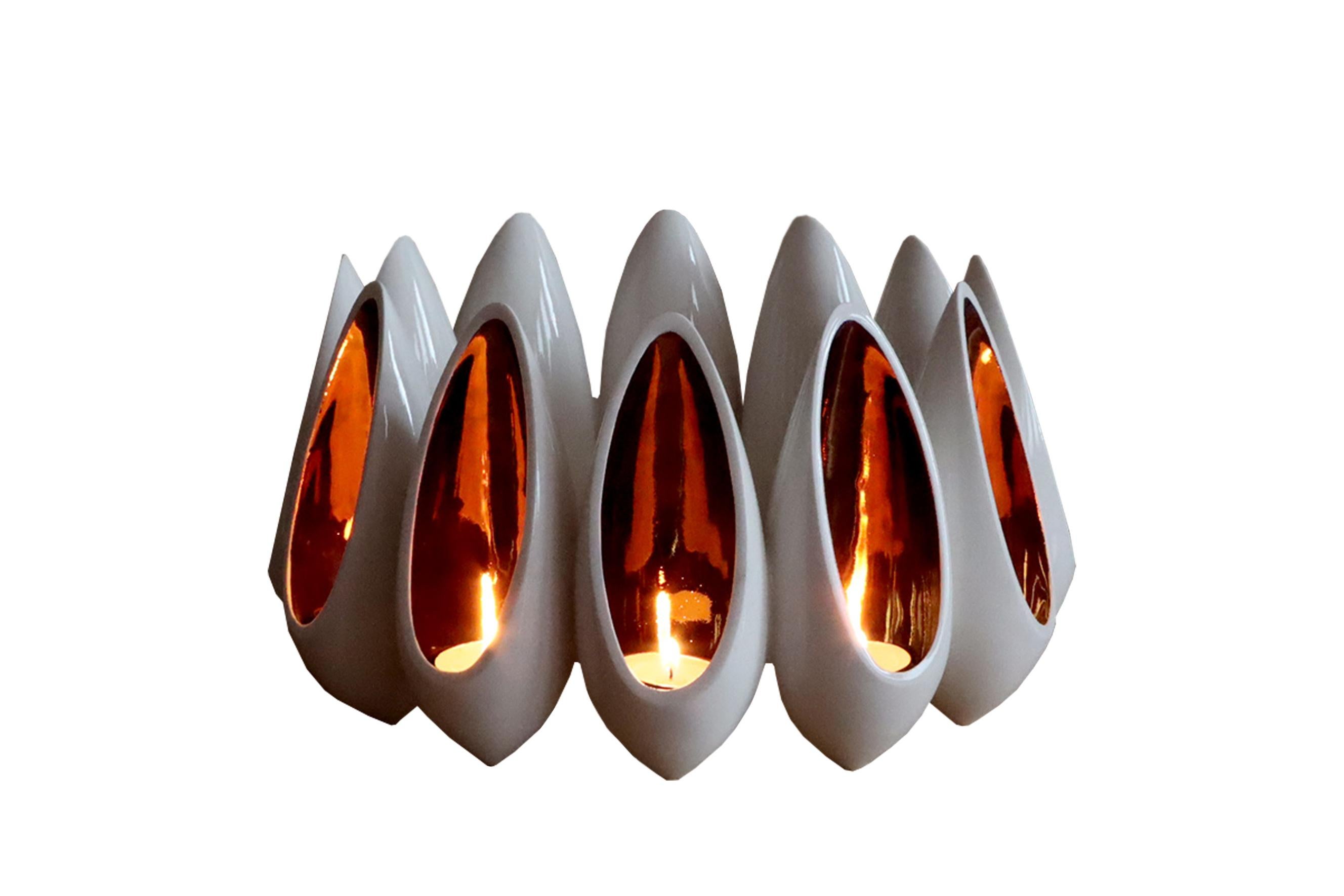 Seed Pod Tealight Wreath, Gloss White and Copper Lustre For Sale 4