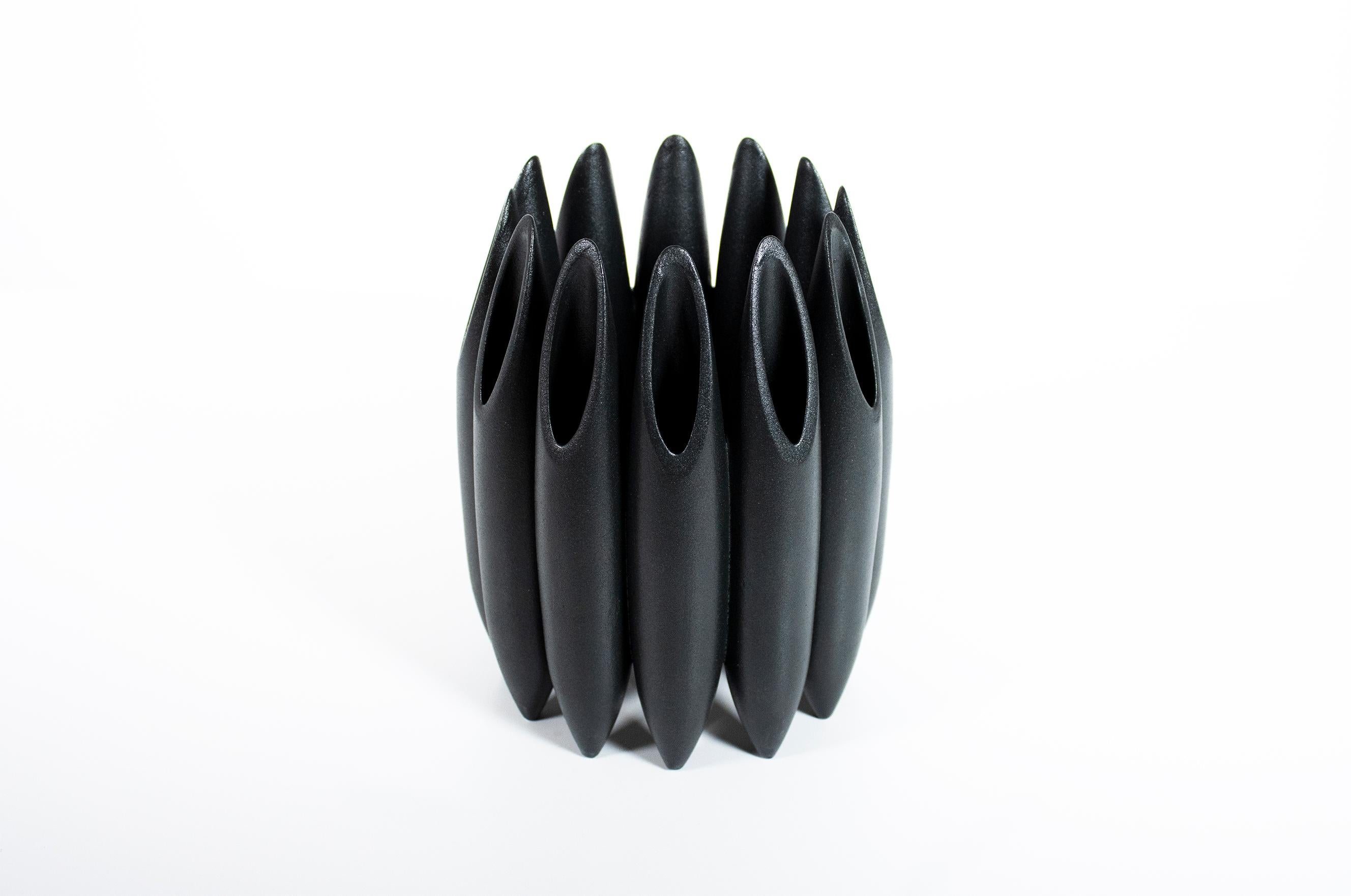 Seed Pod Vase, Slate Black For Sale 7