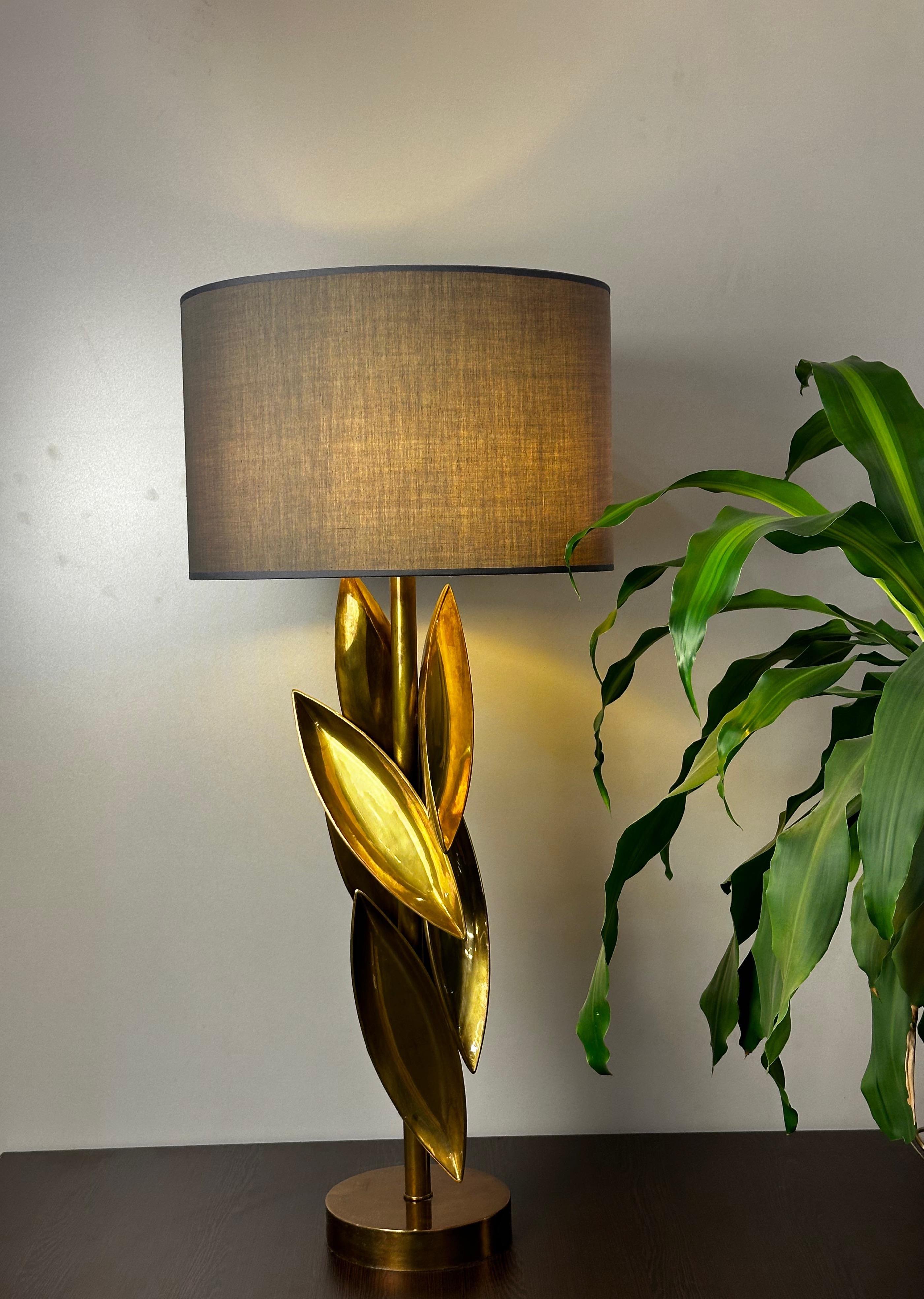Welded Seed Table Lamp  - Brass Table Lamp For Sale