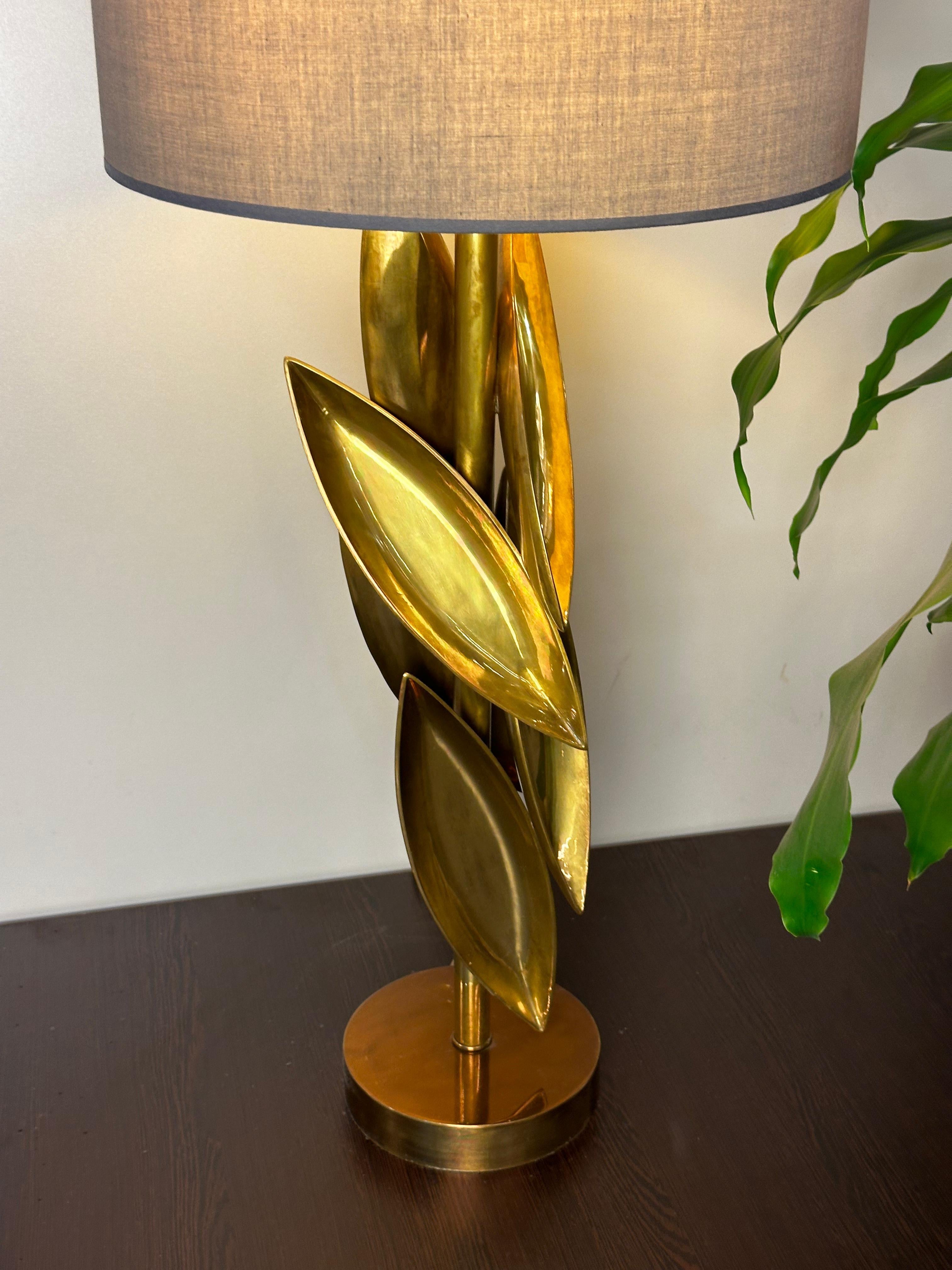 Laiton Lampe de table graine  - Lampe à poser en laiton en vente