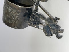 Voir double ! Rare ensemble de porte-serviettes pour chariot Meriden