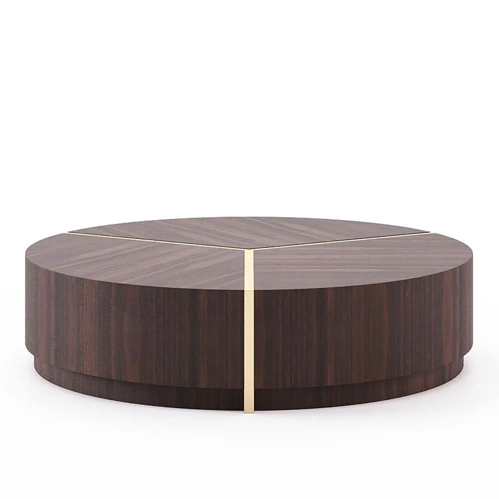 Coffee table Sega with structure in smocked eucalyptus veneered
wood in matte finish, with polished stainless steel trims in gold finish.
Also available in ebony matte finish, or grey oak matte finish,
or natural oak finish, or rosewood matte