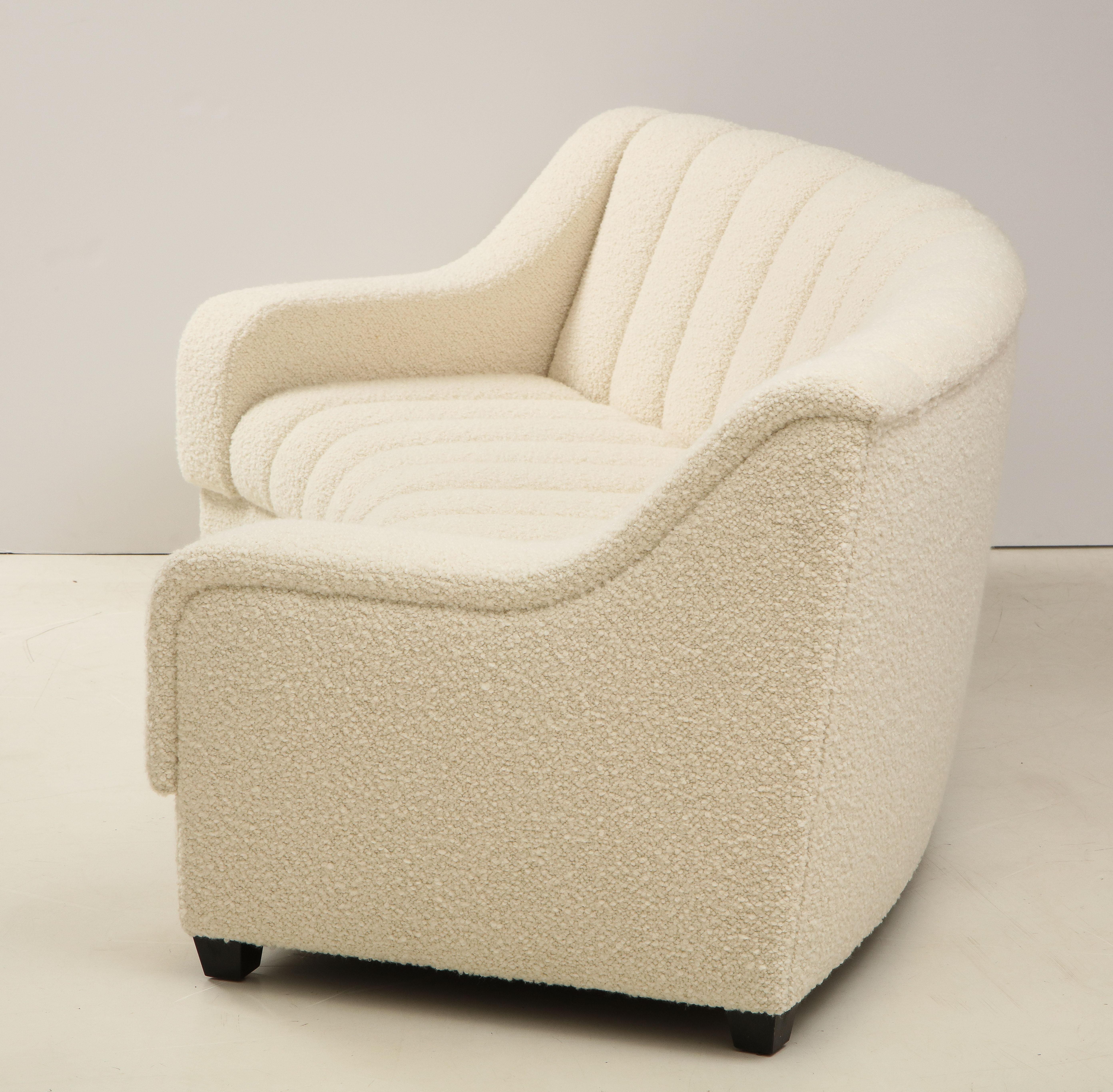 Segmented Curved Sofa in the Style of De Sede in Ivory Boucle, Italy 3