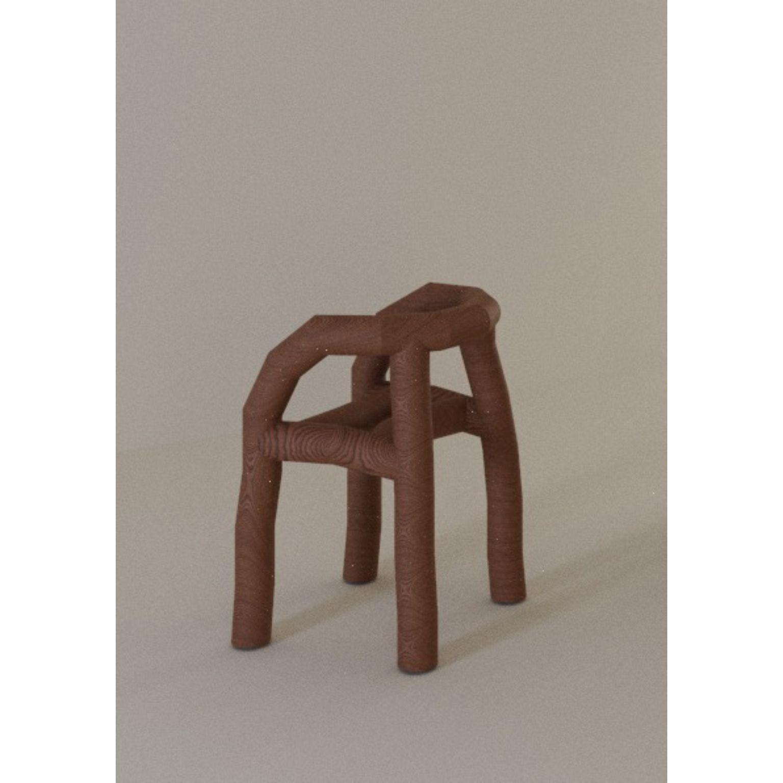 Altro Sedia Segmento Pine Log di David David, realizzata artigianalmente in legno massiccio di colore marrone, da David David in vendita