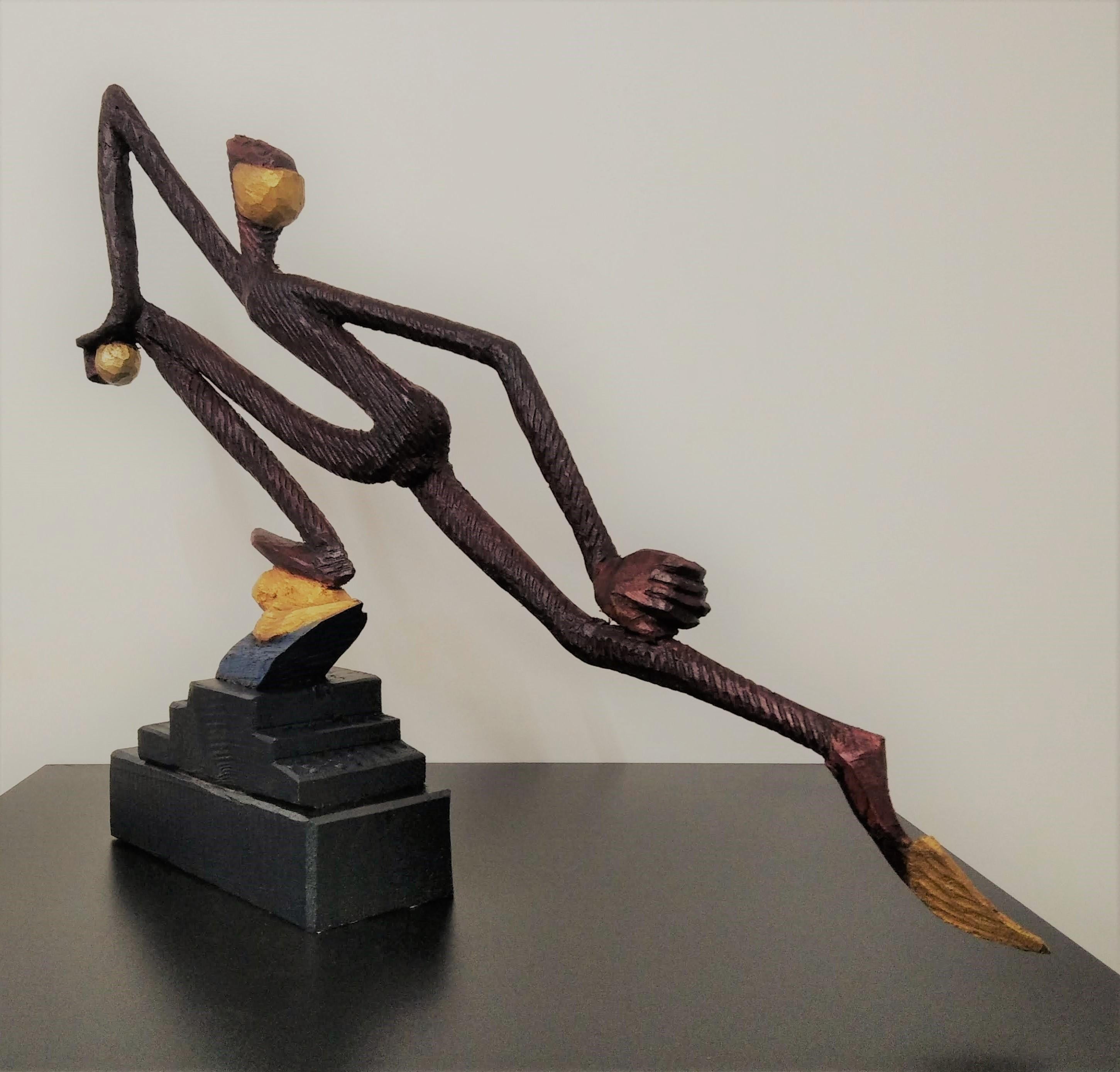 Segundo Gutiérrez Abstract Sculpture - Corredor con pelota