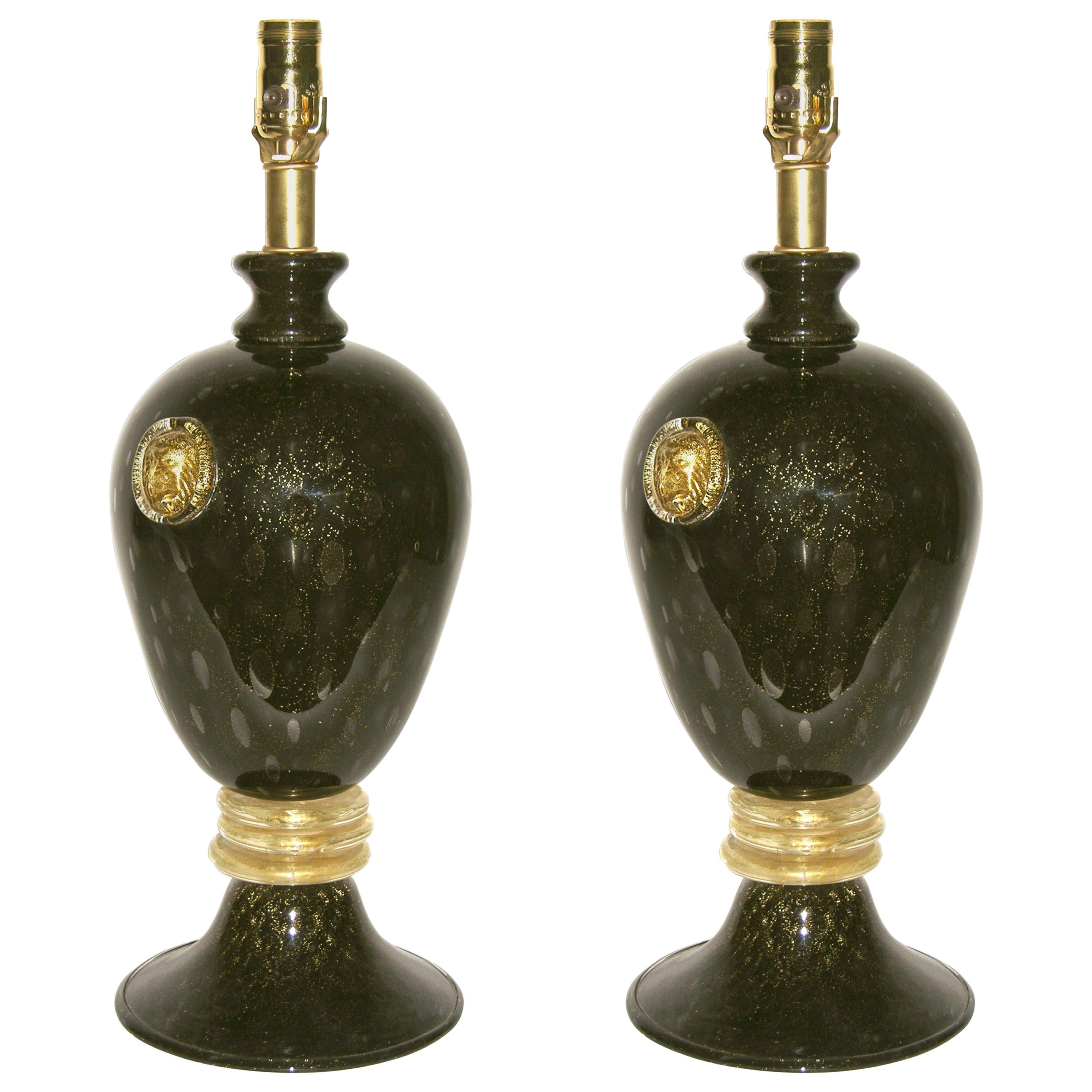 Seguso 1960s Italian Pair of Vintage Black and Gold Murano Glass Lamps