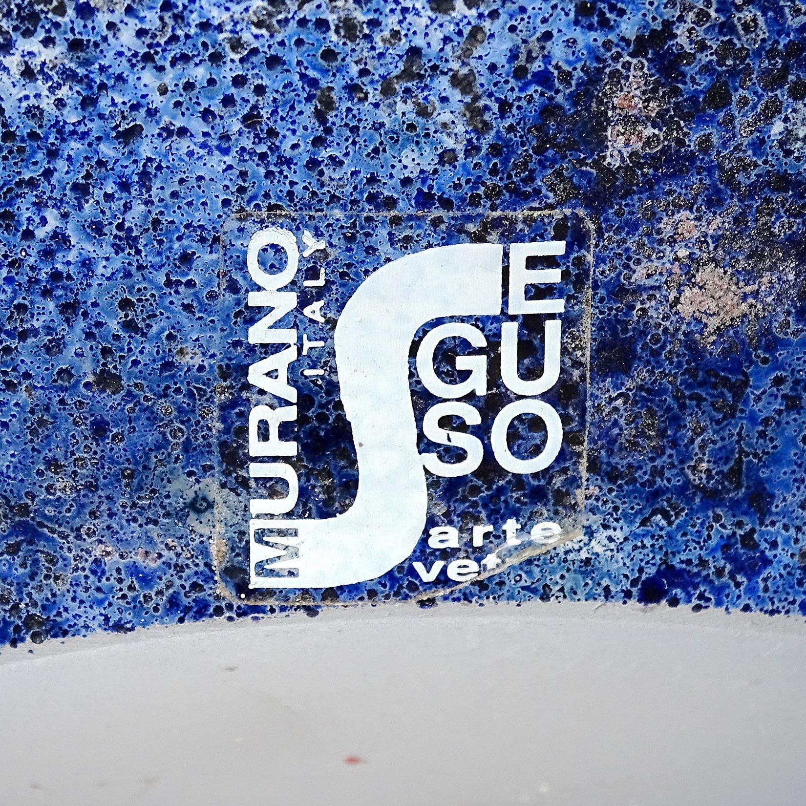 Seguso Arte - Vase à fleurs en verre d'art italien bleu et noir abstrait de Murano de Scavo en vente 2