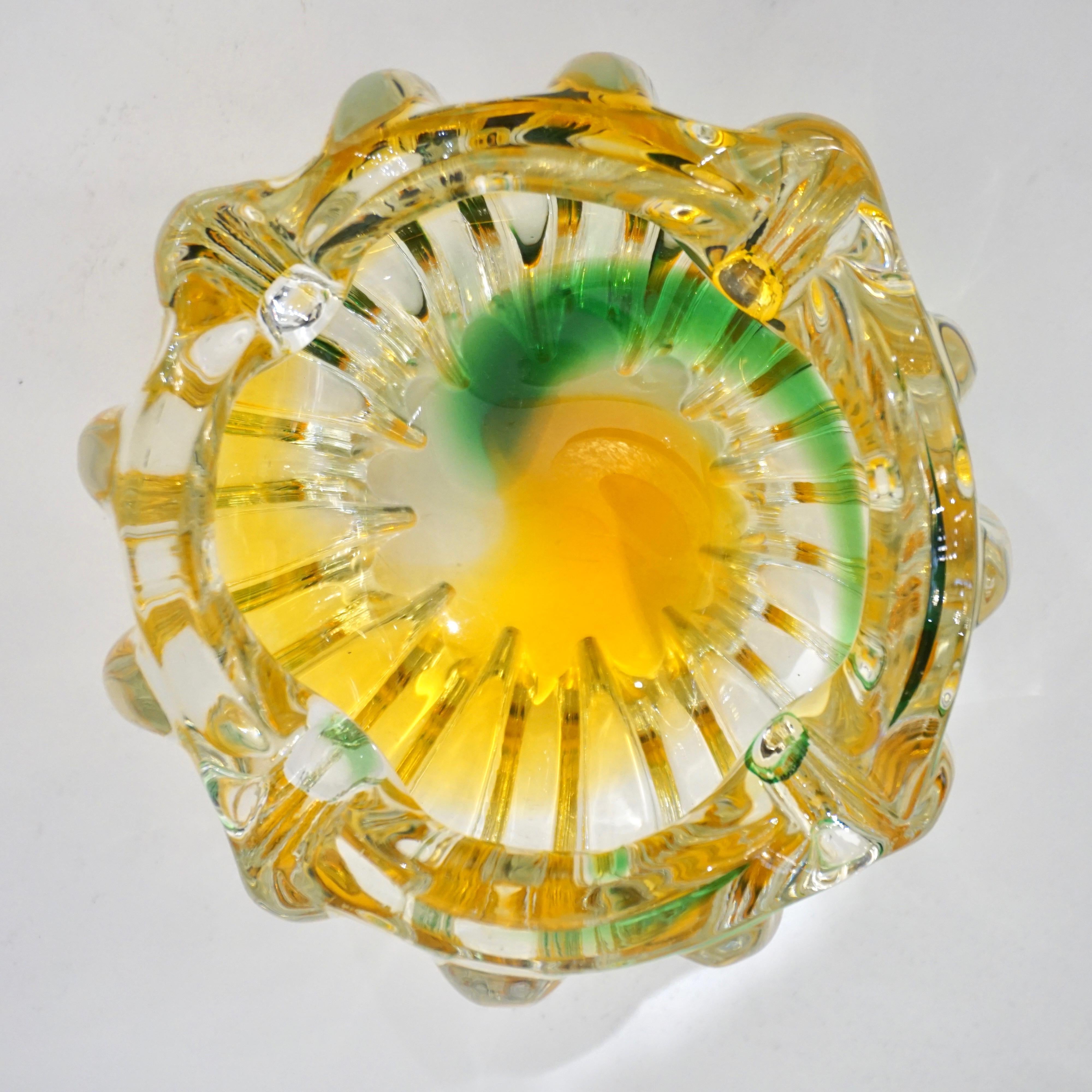 Seguso Attributed 1930s Green Yellow Crystal Murano Art Glass Small Bowls 7