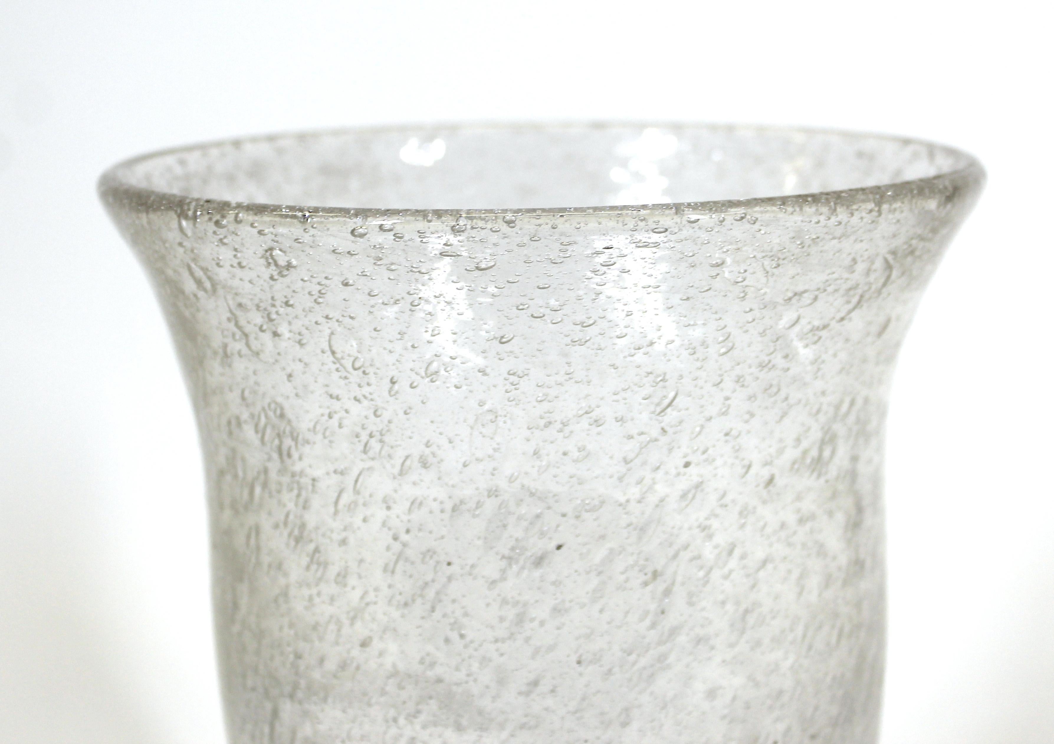 Seguso attributed Italian Mid-Century Modern pulegoso bubble glass vase, circa 1950.