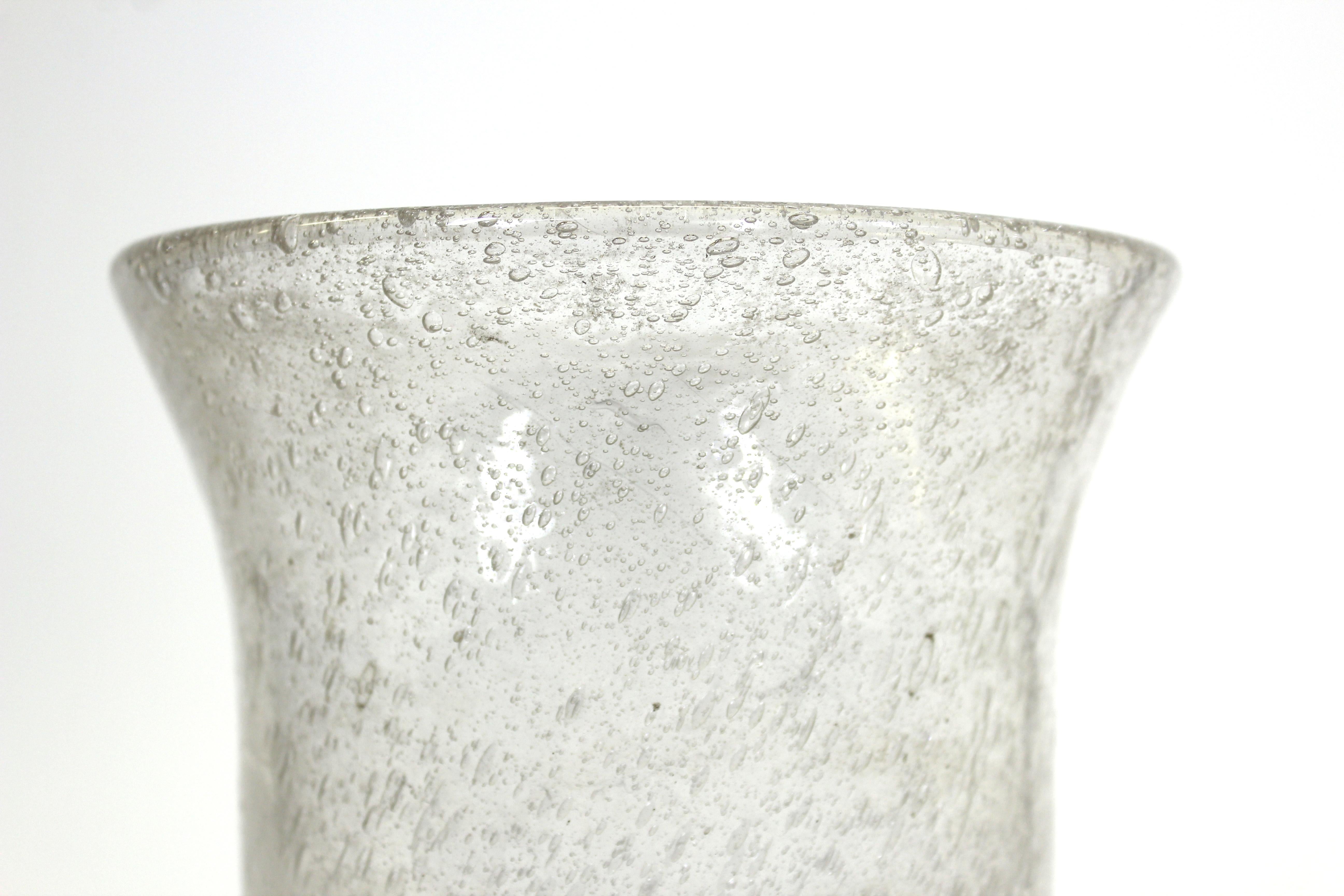 Seguso Attributed Italian Pulegoso Glass Vase For Sale 1