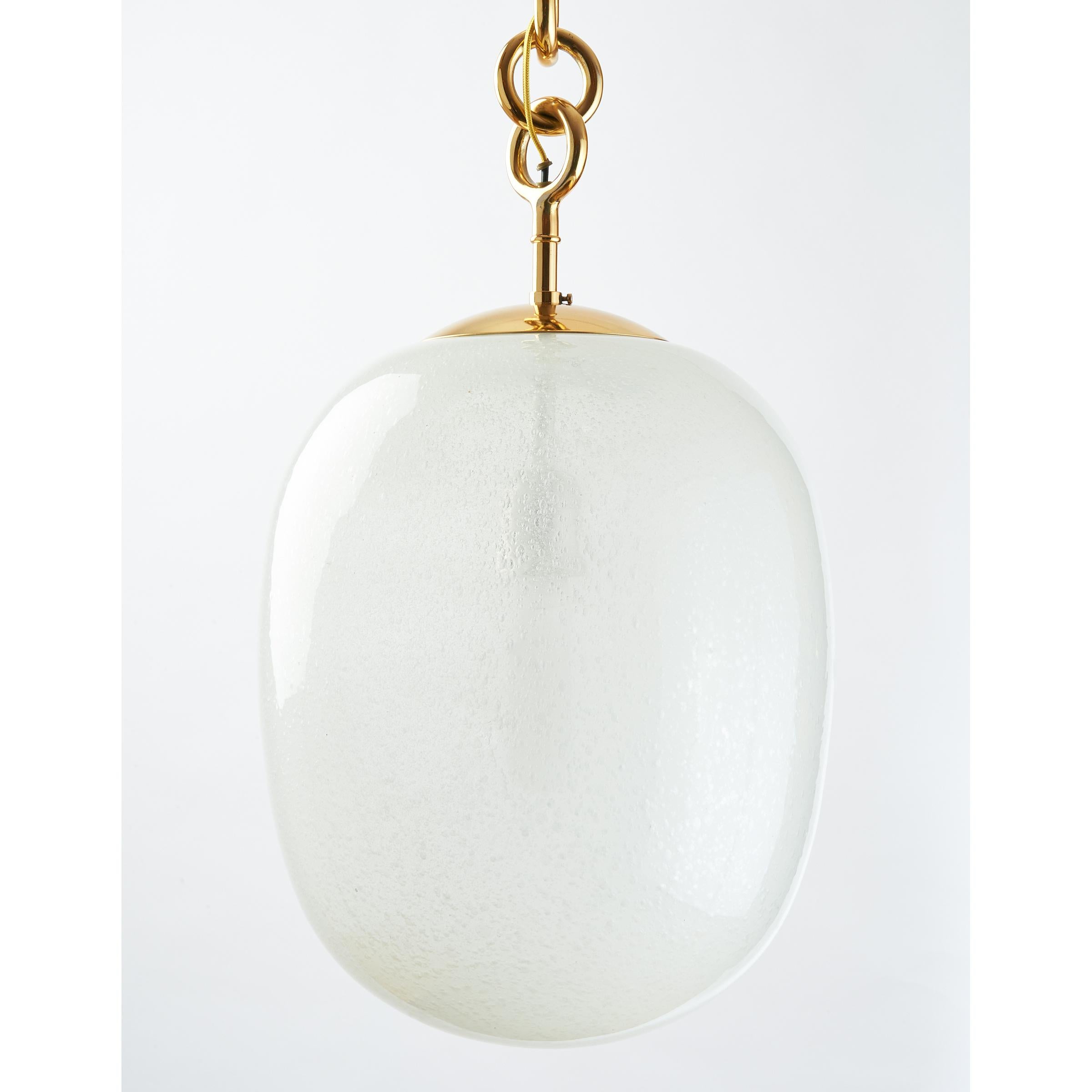 Mid-Century Modern Seguso Blown Pulegoso Glass Oval Lantern, circa 1950