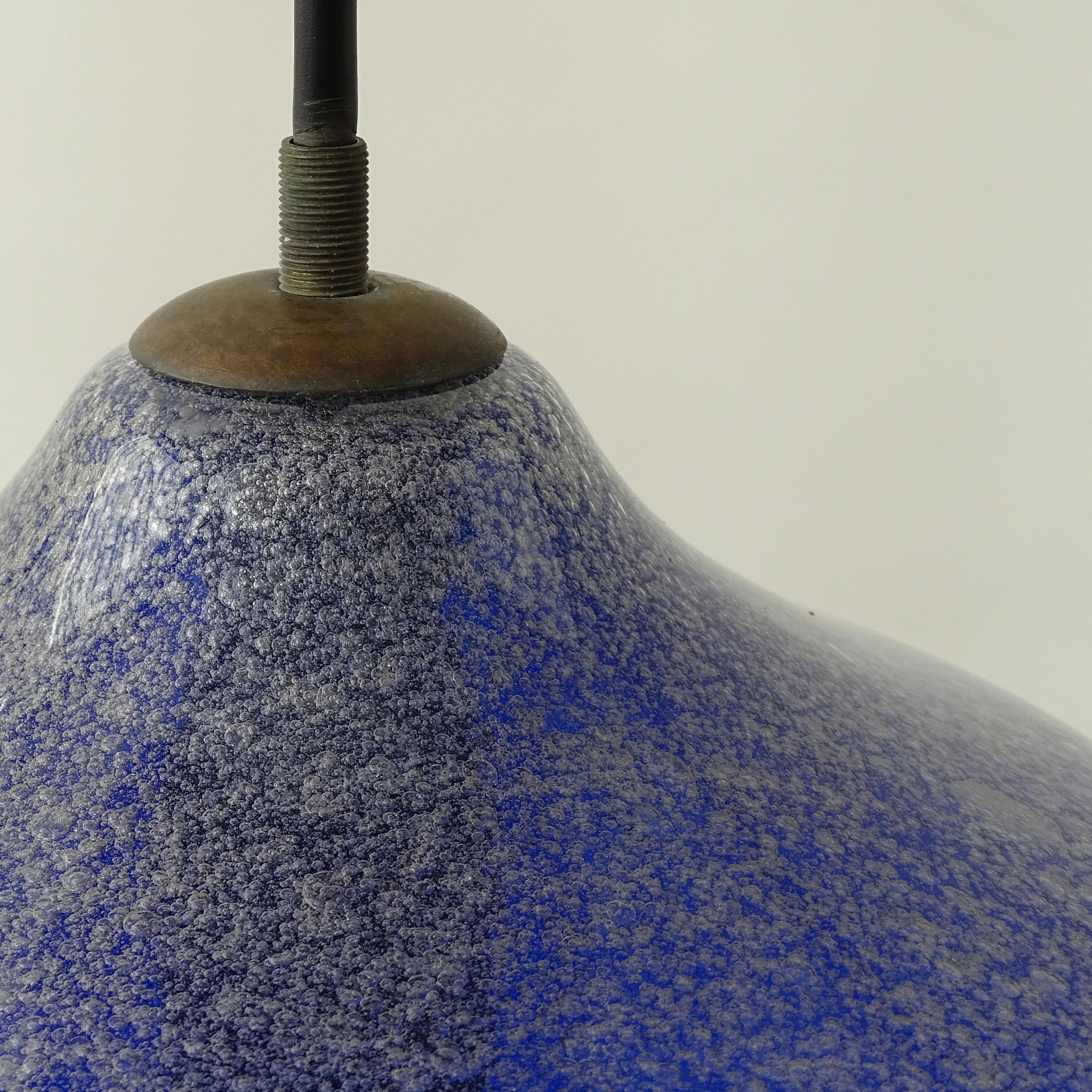 Mid-Century Modern Lampe suspendue en verre Murano Seguso bleu Pulegoso, Italie années 1950 en vente