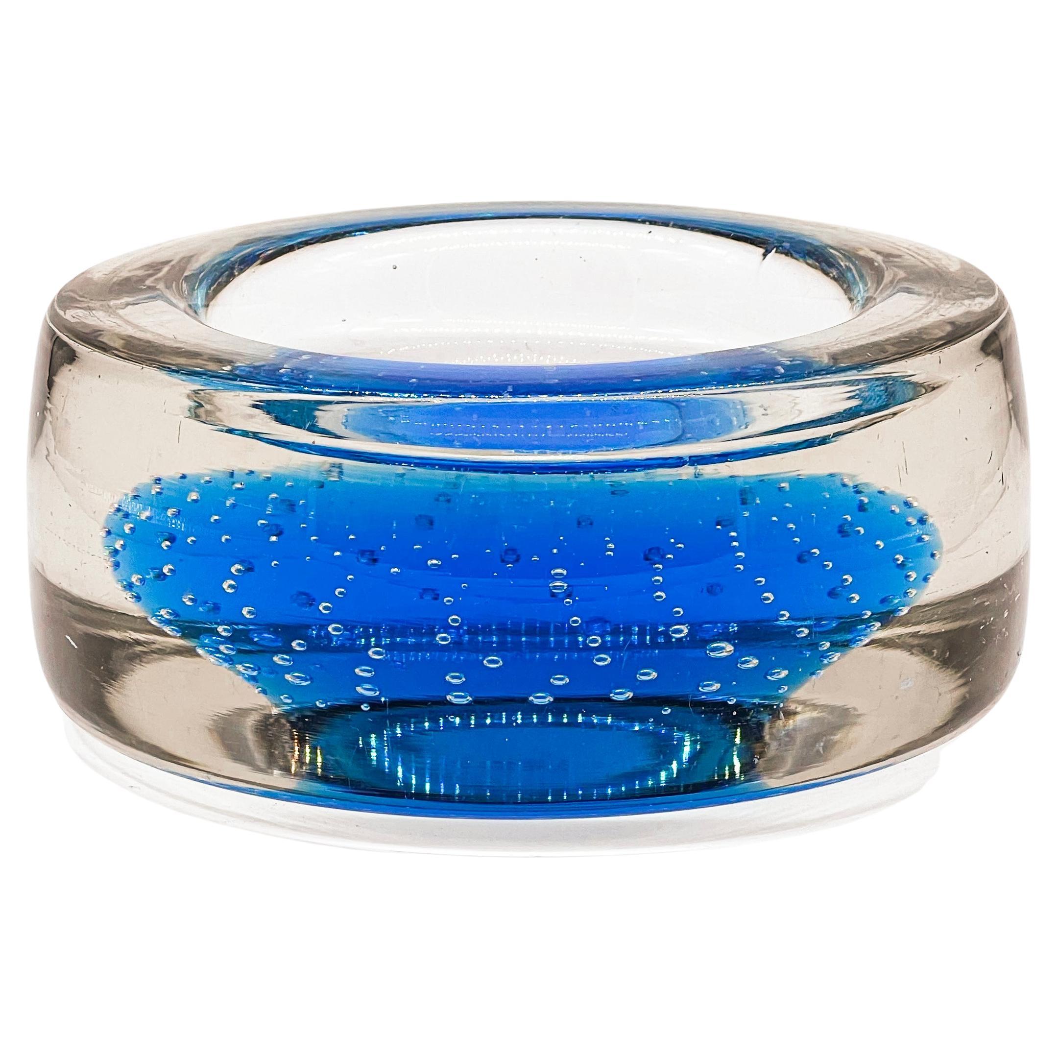 Seguso bowl, blue and clear Sommerso Murano glass, decorative sculpture For Sale