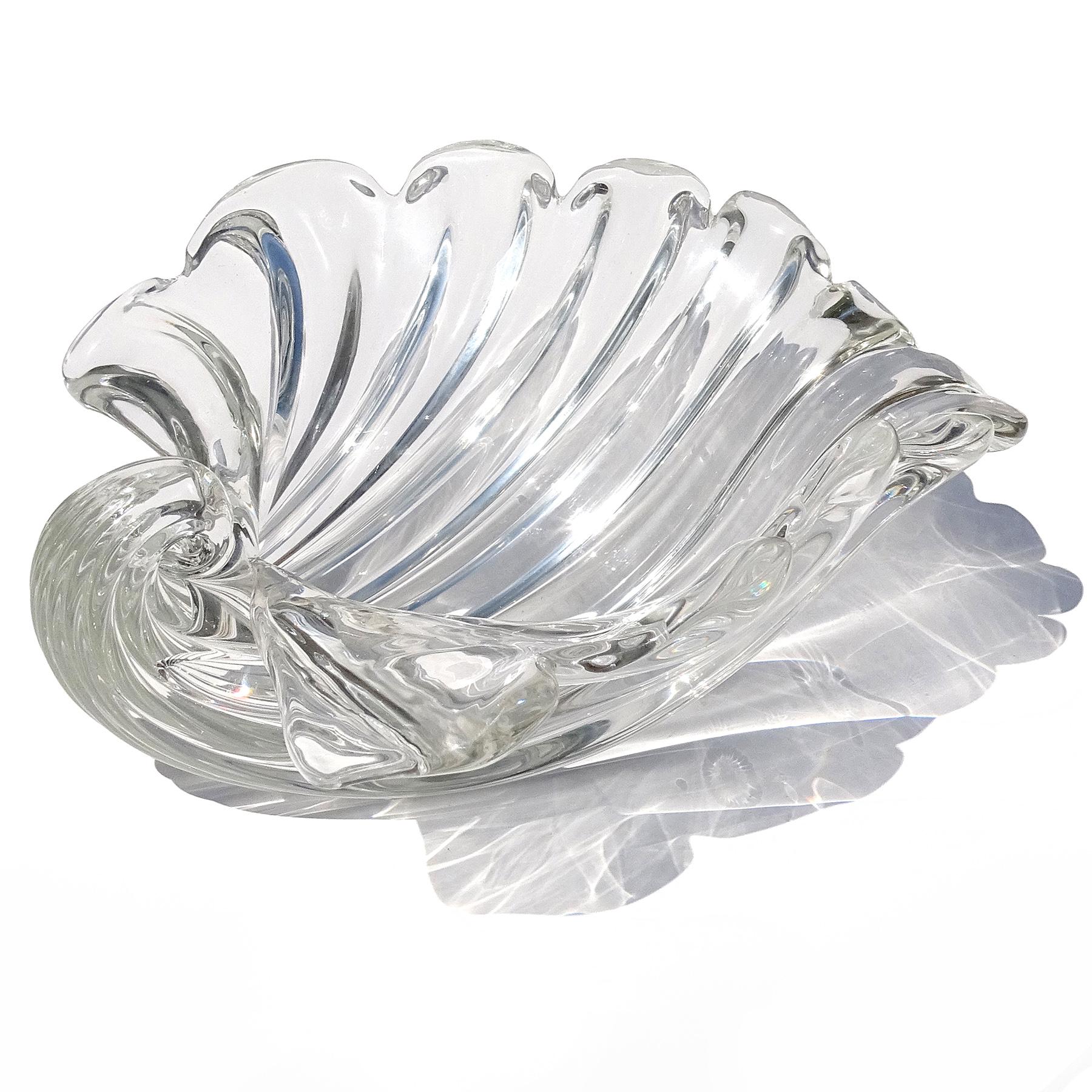 Seguso Cartier Signed Murano Clear Ribbed Surface Italian Art Glass Shell Bowl For Sale 3