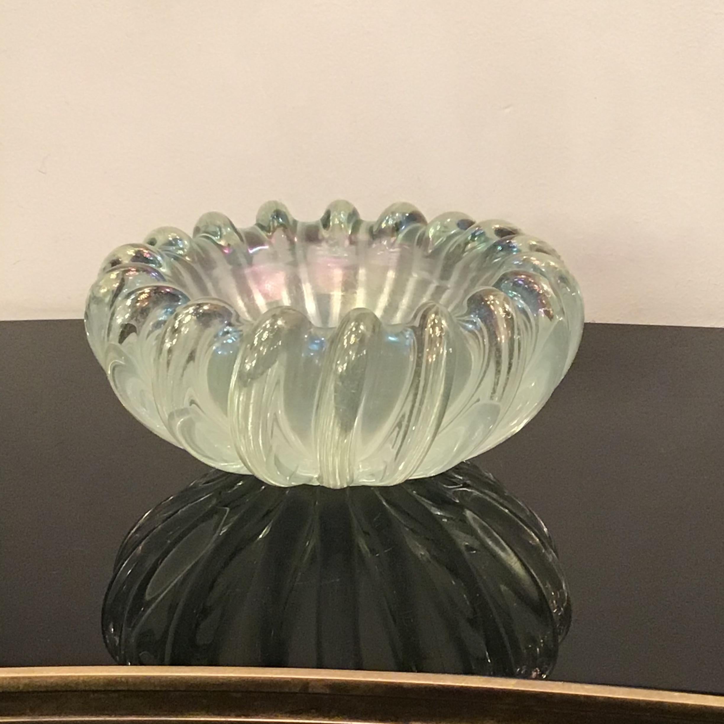 Seguso Centerpiece Murano Iridescent Glass, 1940, Italy  For Sale 5