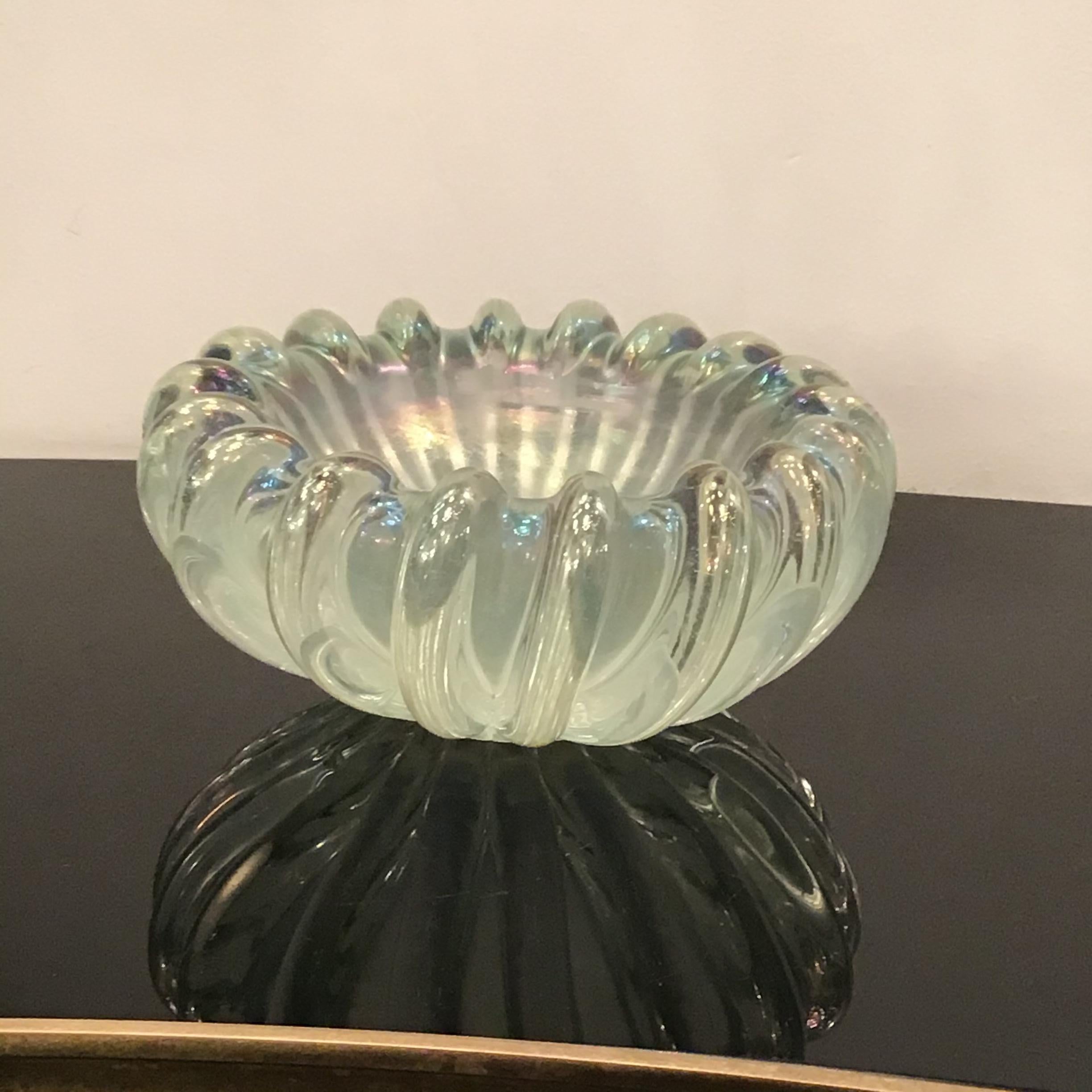 Seguso Centerpiece Murano Iridescent Glass, 1940, Italy  For Sale 8