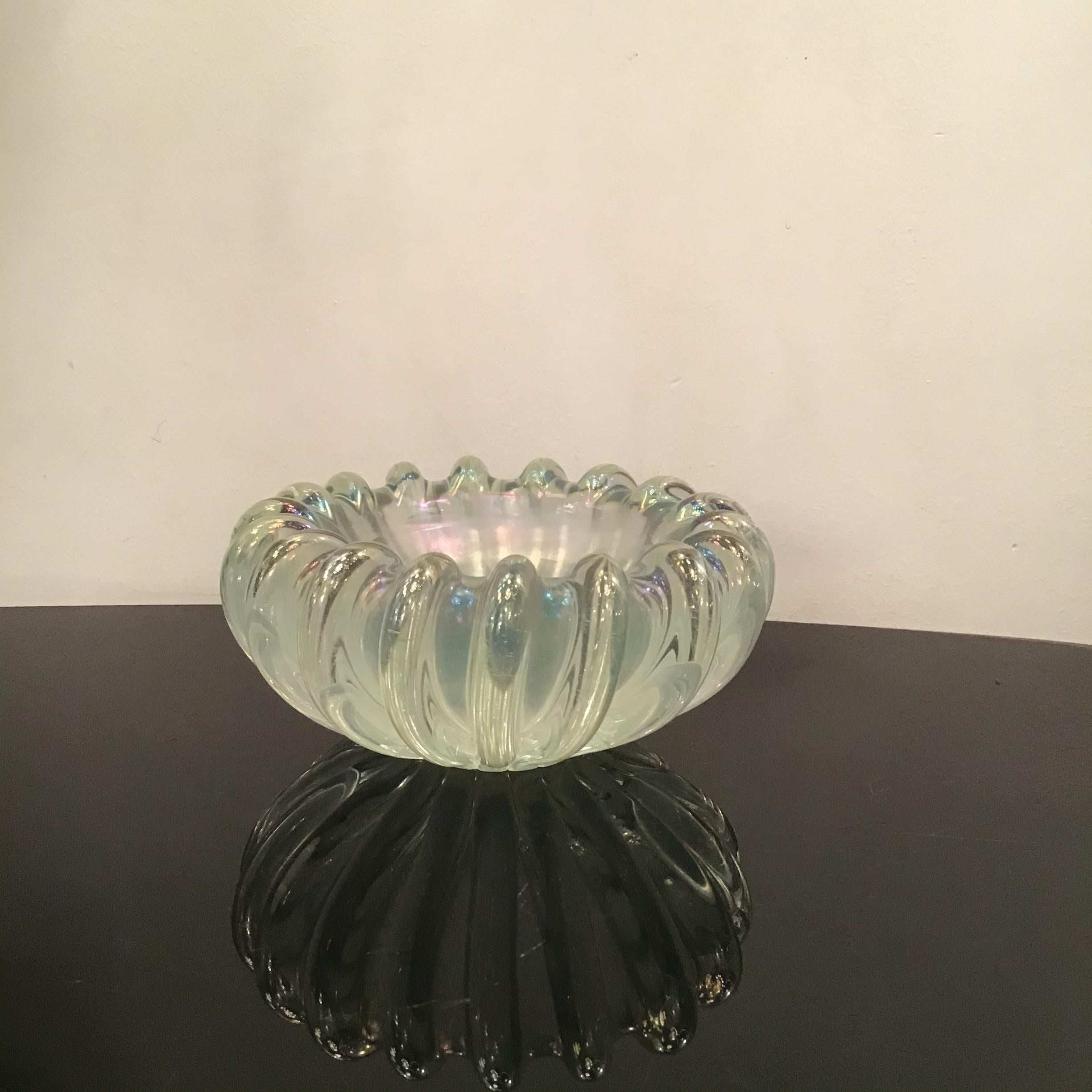 Seguso Centerpiece Murano Iridescent Glass, 1940, Italy  For Sale 13