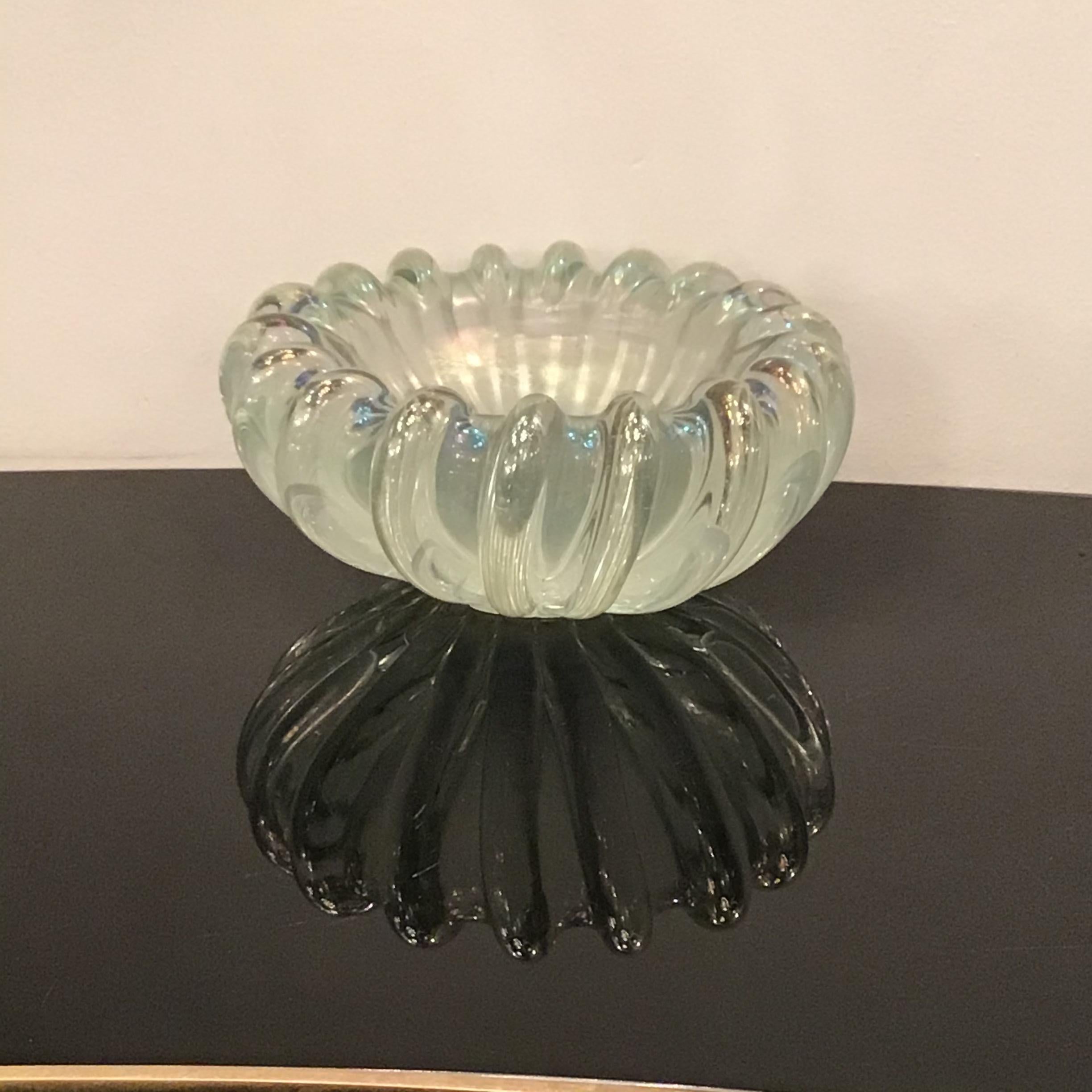 Seguso Centerpiece Murano Iridescent Glass, 1940, Italy  For Sale 1