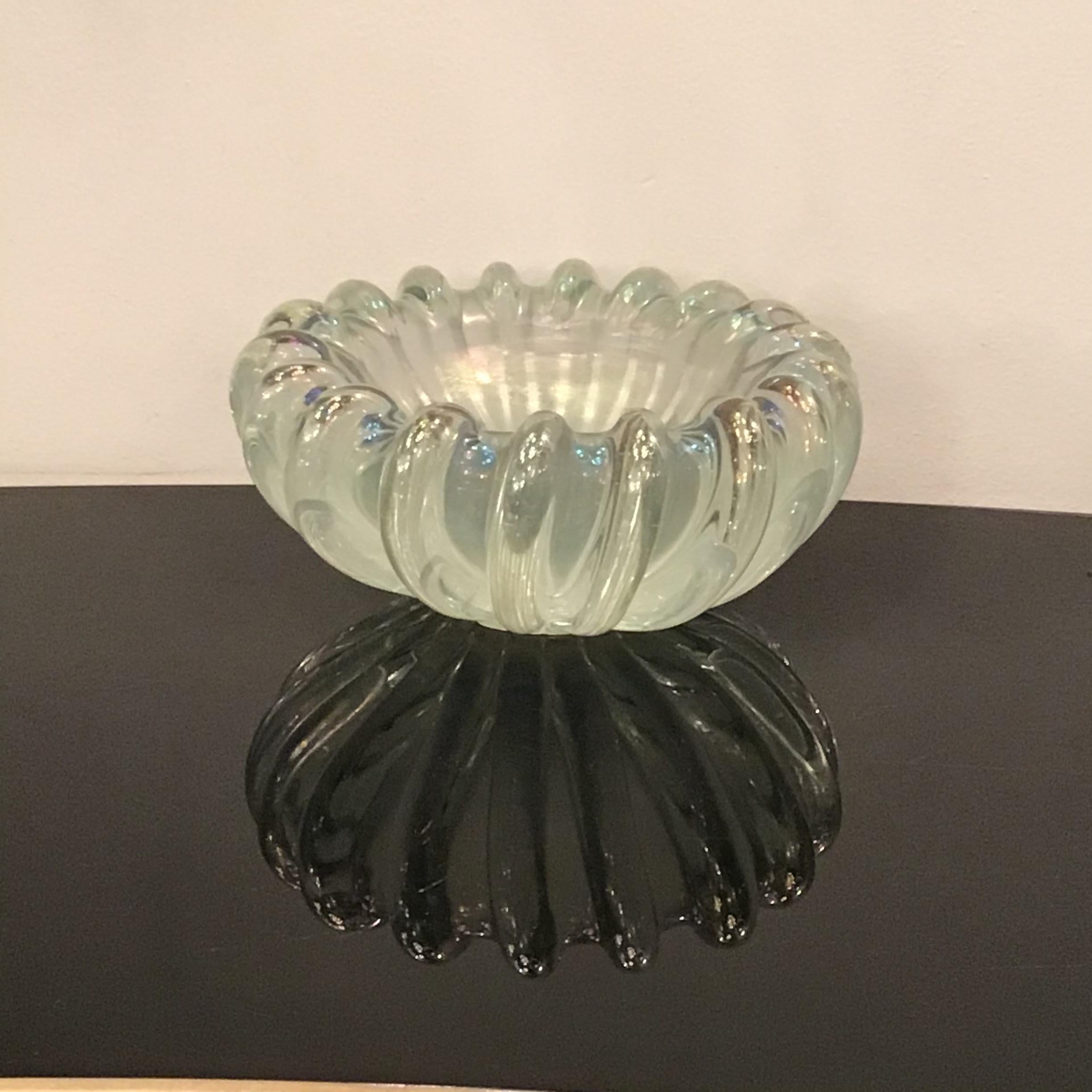 Seguso Centerpiece Murano Iridescent Glass, 1940, Italy  For Sale 2