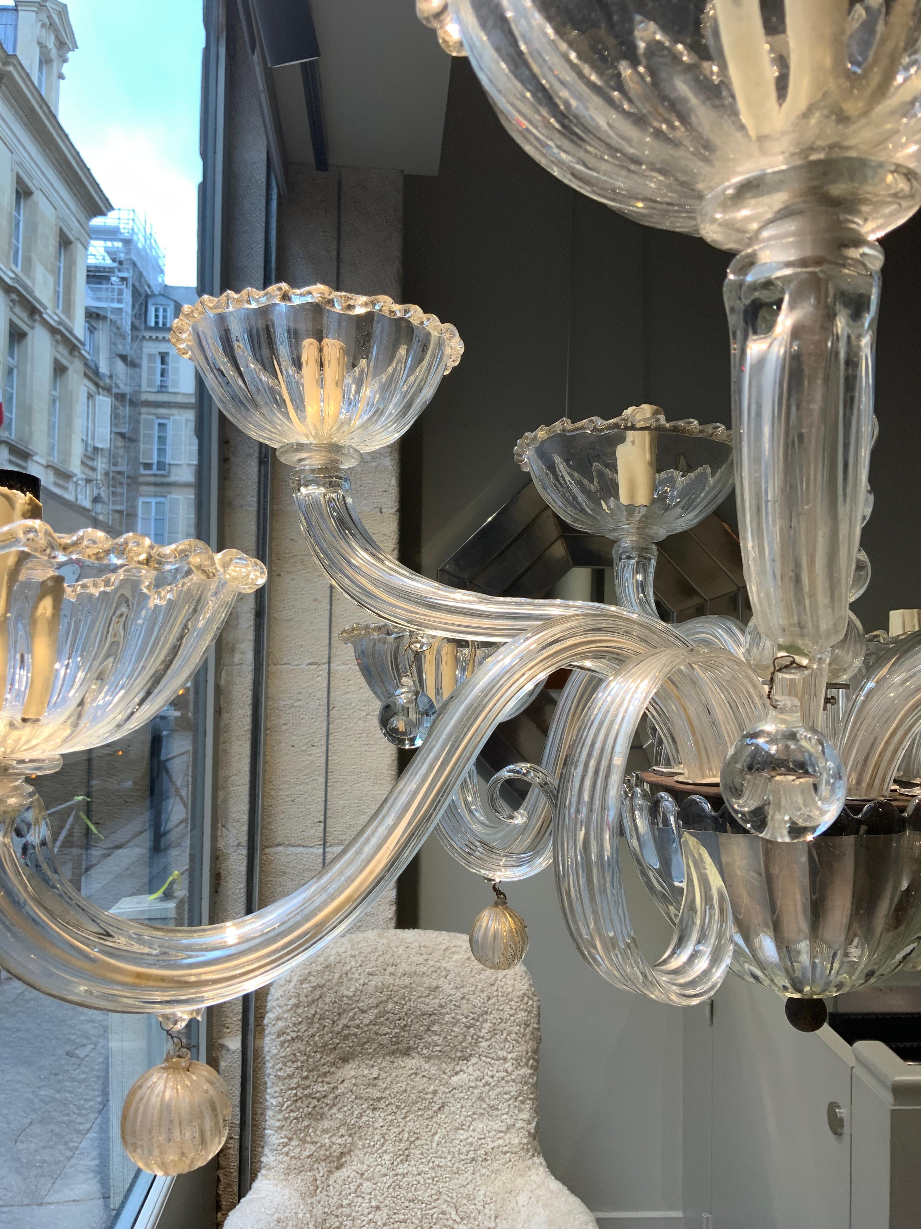 A very elegant 10 arms chandelier attributed to Seguso Italy Murano circa 1950
Nice details 
Size is H 140 cm 