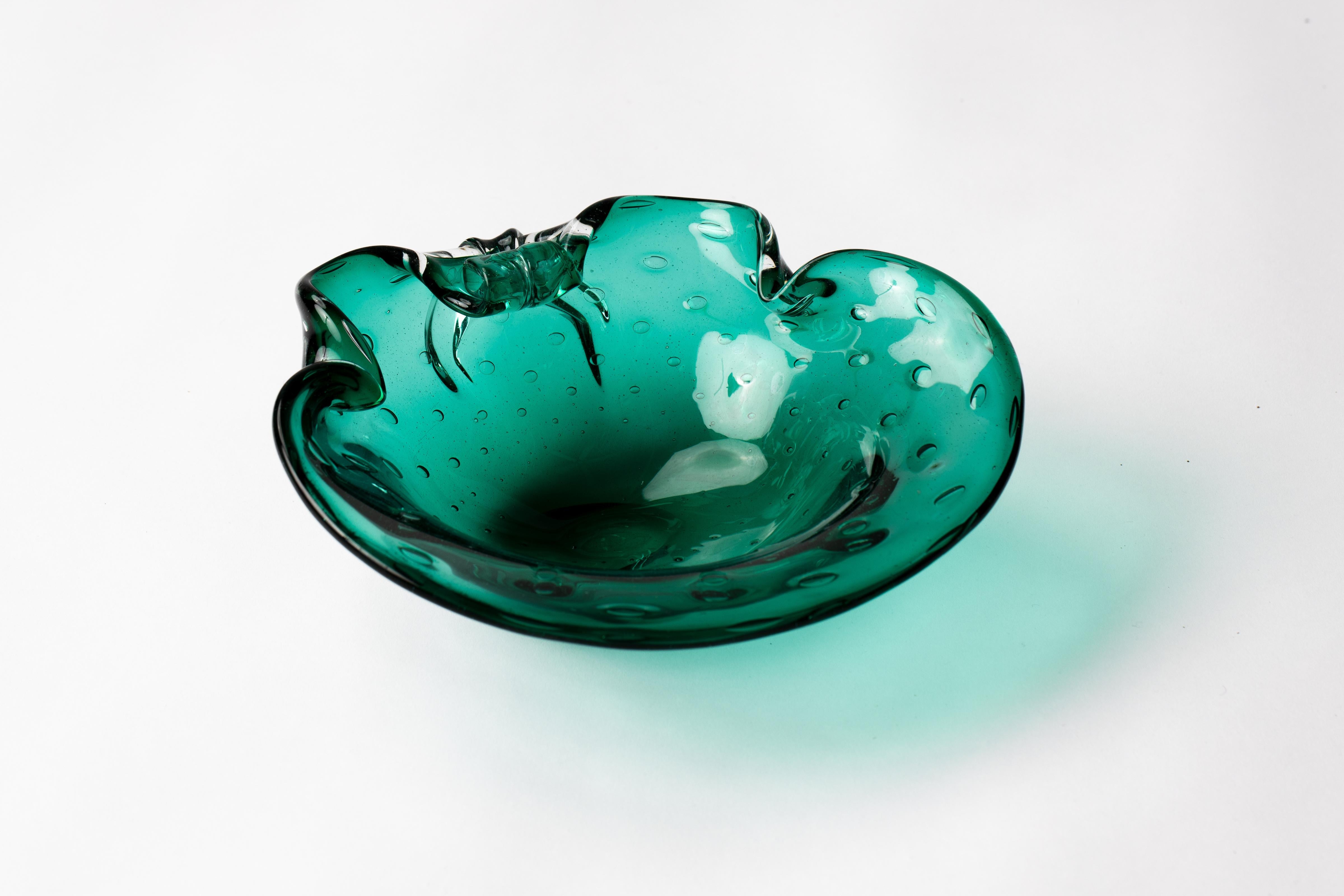 Seguso Emerald Green Murano Glass Seashell Decorative Dish For Sale 2