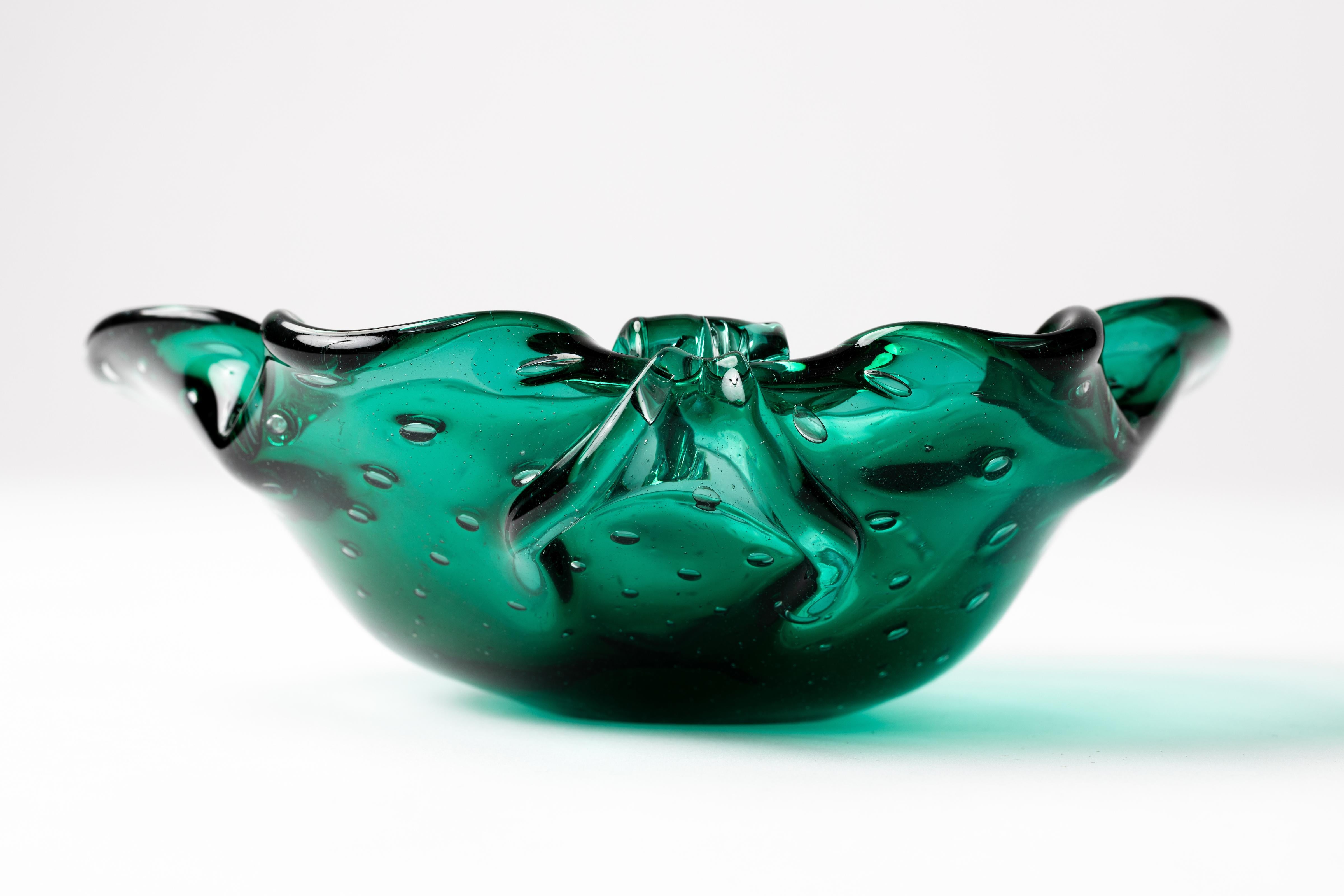 Italian Seguso Emerald Green Murano Glass Seashell Decorative Dish For Sale