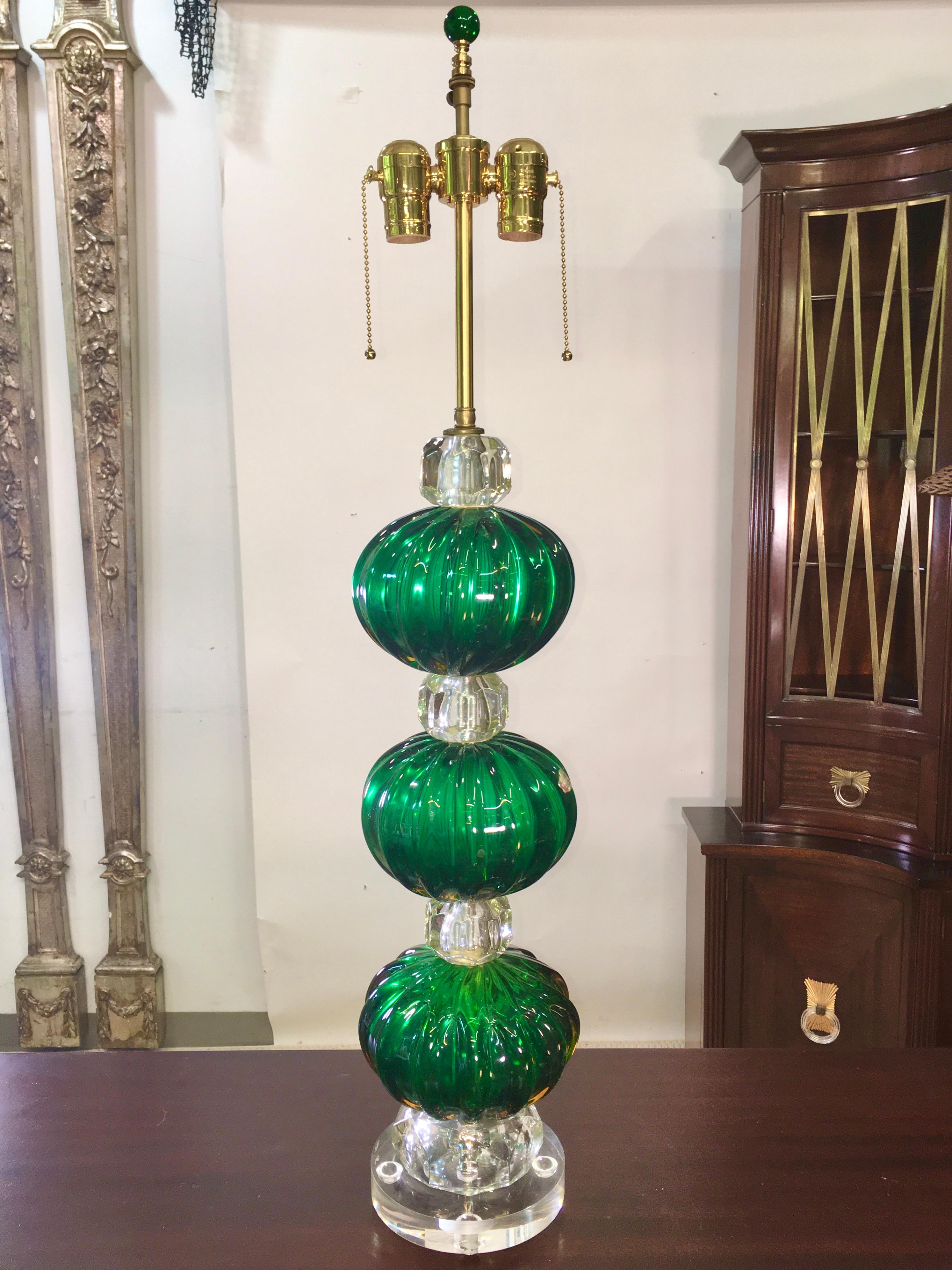Seguso Murano Emerald Green Glass Stacked Ball Lamp In Good Condition In Hanover, MA