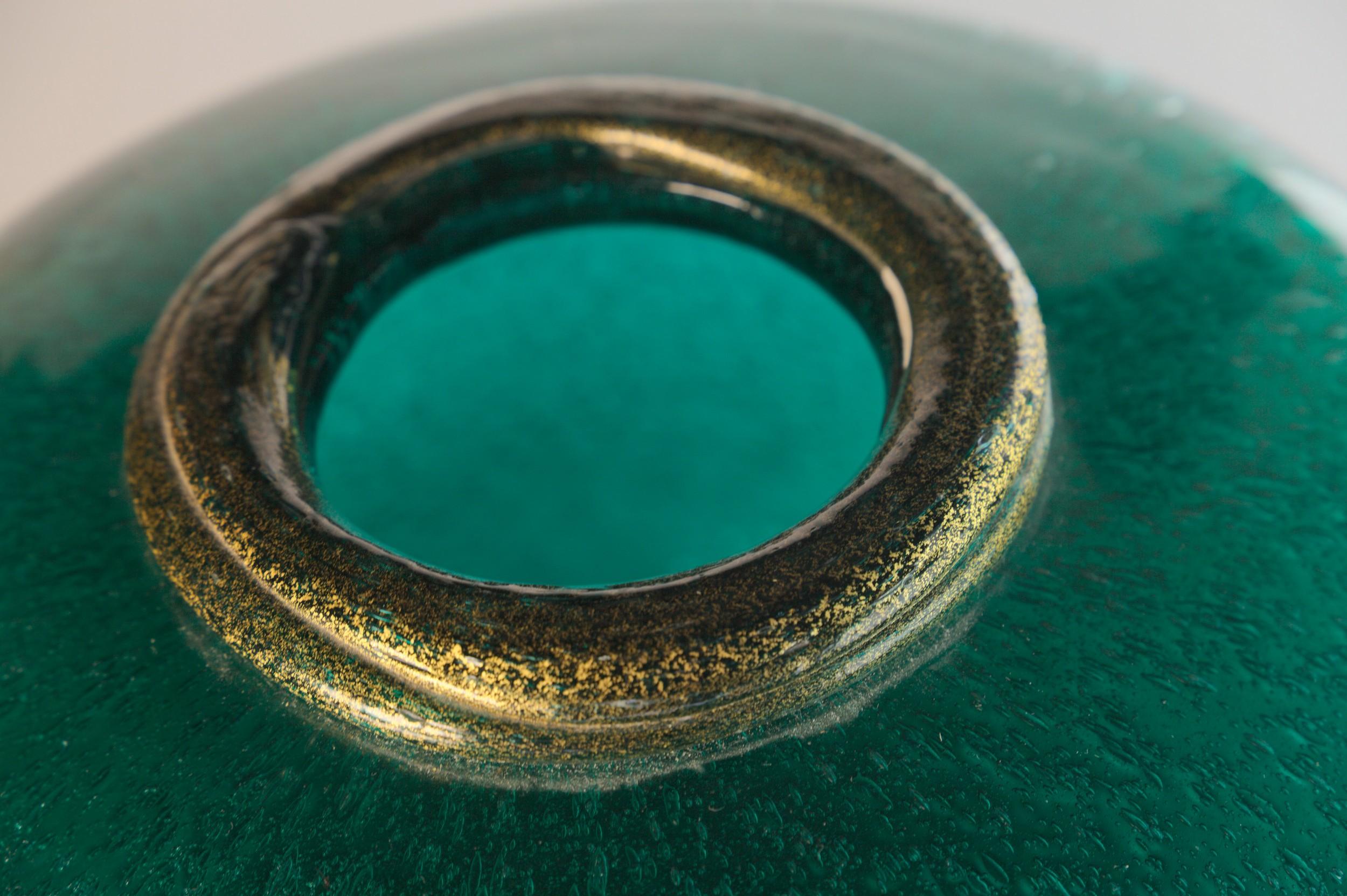Italian Seguso for Bisazza Emerald Murano Pulegoso Vase Gold Leaf Rim, 1993 Signed