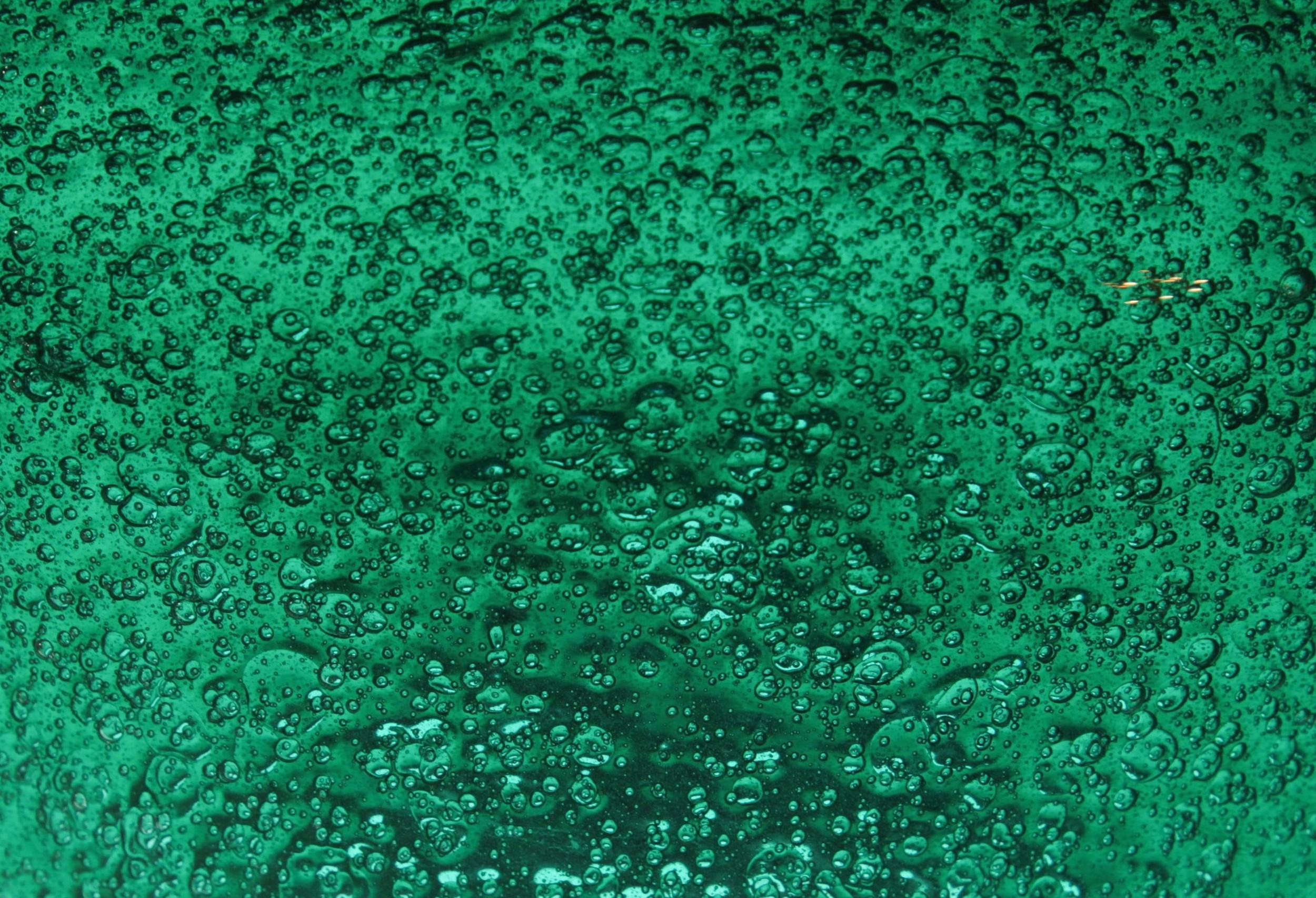 Late 20th Century Seguso for Bisazza Emerald Murano Pulegoso Vase Gold Leaf Rim, 1993 Signed