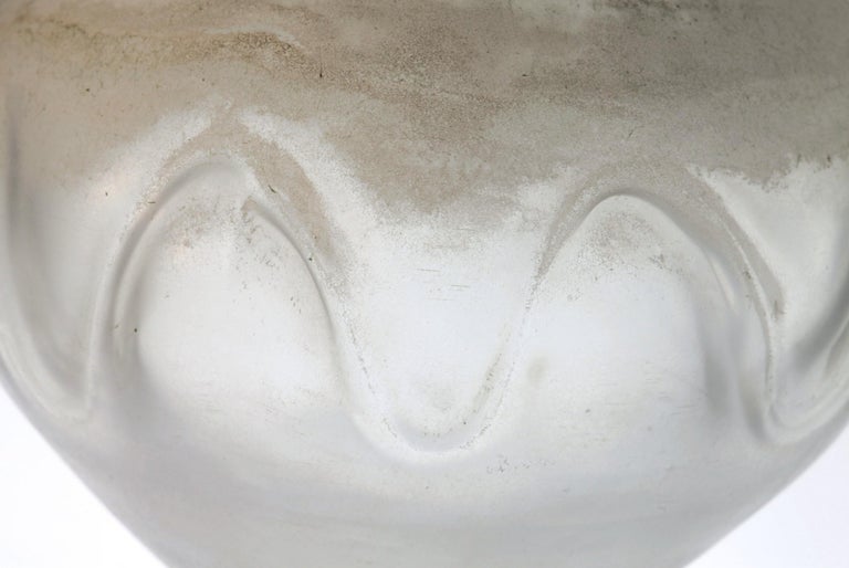 Art Glass Seguso for Bisazza White Scavo Corroso Murano Glass Vase 1993 Signed For Sale