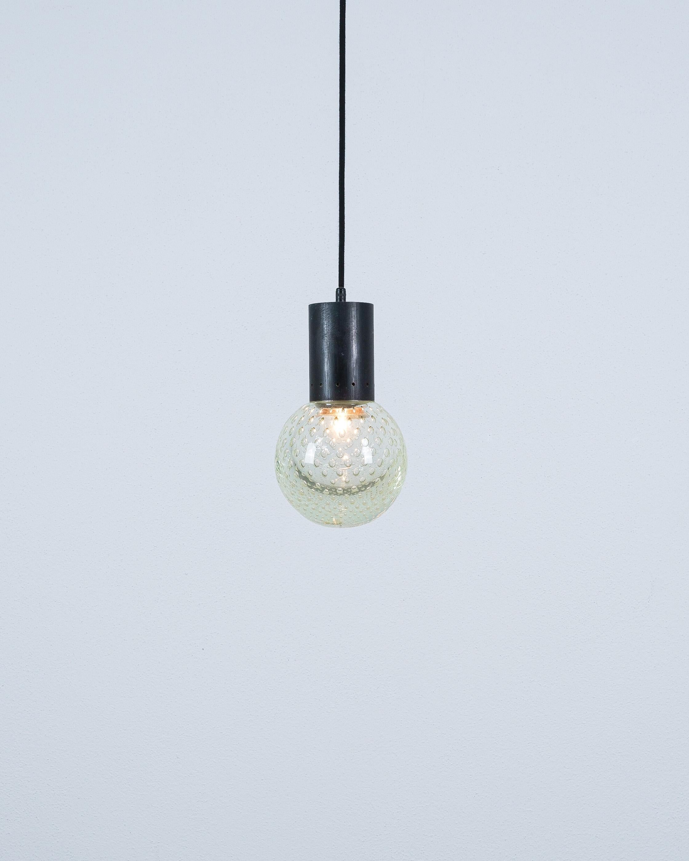 Italiano Ciondoli in vetro di Seguso (coppia) di Gino Sarfatti for Arteluce, 1960 in vendita