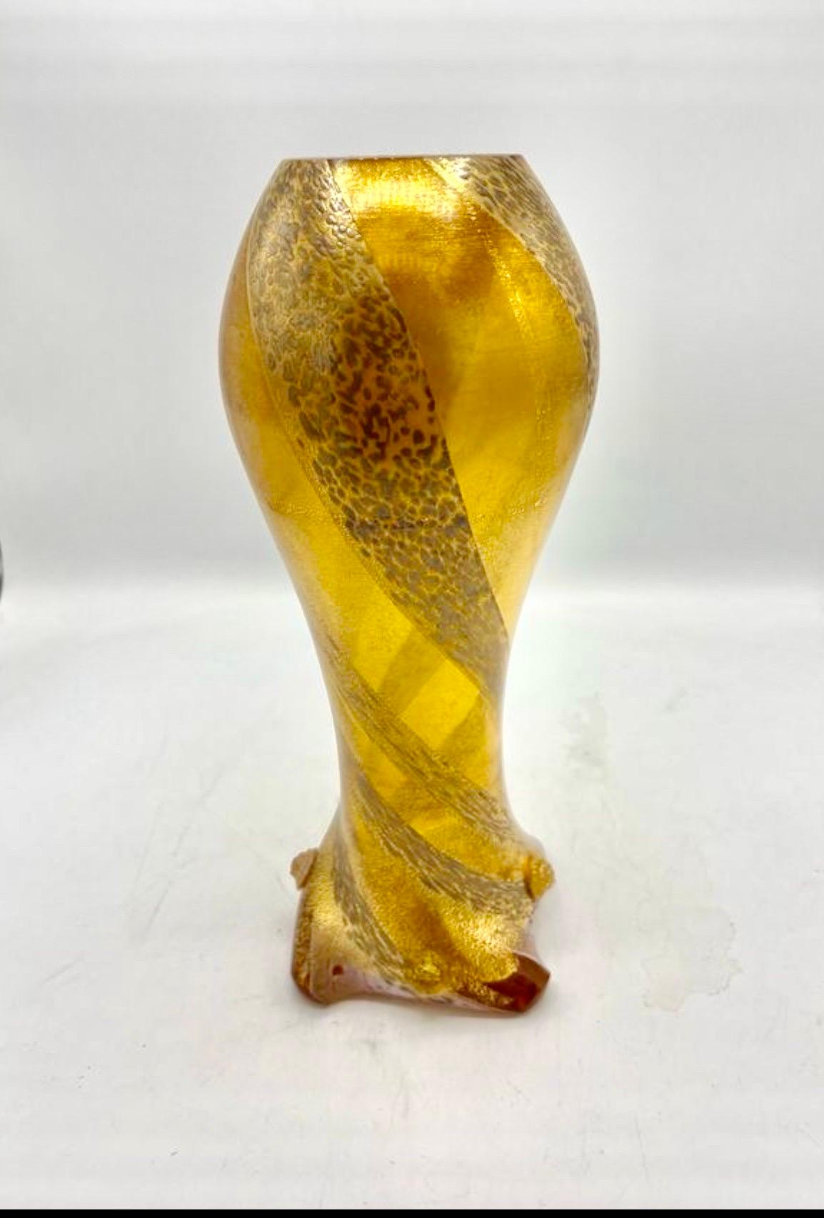 Mid-Century Modern Vase Seguso by Flavio Poli gold incrustation  Murano art glass , Italy 1960s For Sale